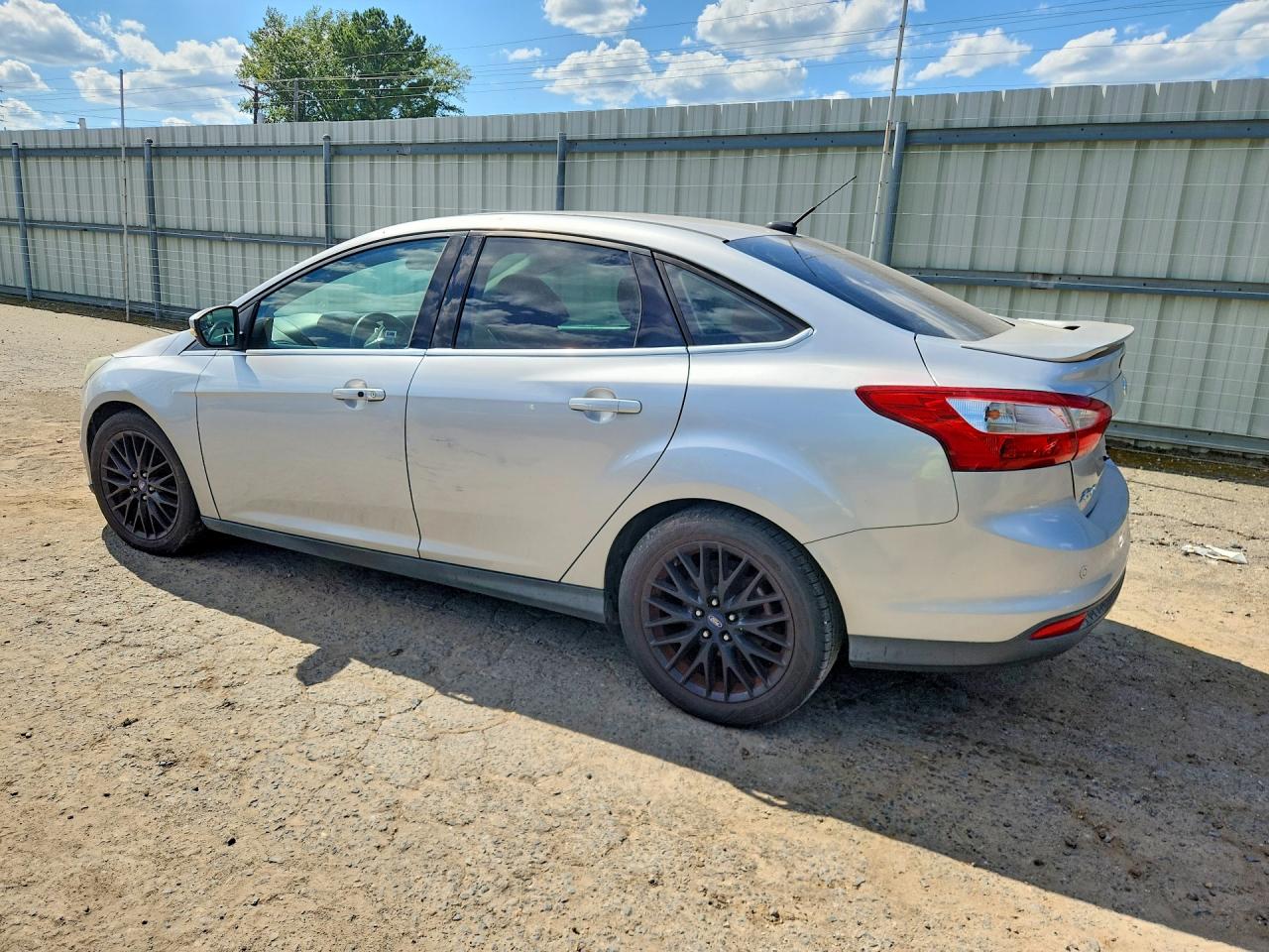 2013 Ford Focus Titanium Silver vin: 1FADP3J20DL301375
