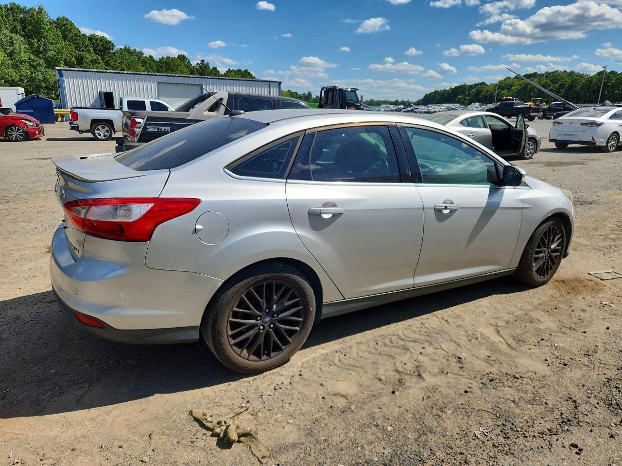 2013 Ford Focus Titanium Silver vin: 1FADP3J20DL301375