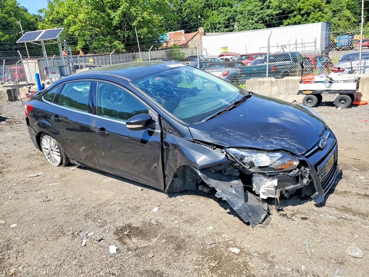 2014 Ford Focus Titanium Black vin: 1FADP3J20EL159983