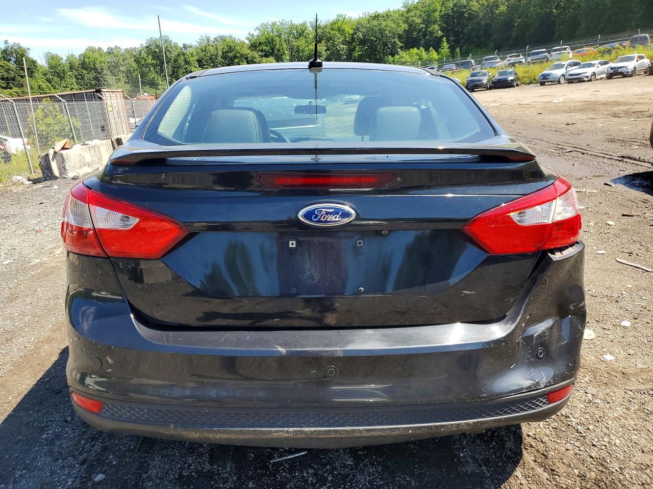 2014 Ford Focus Titanium Black vin: 1FADP3J20EL159983