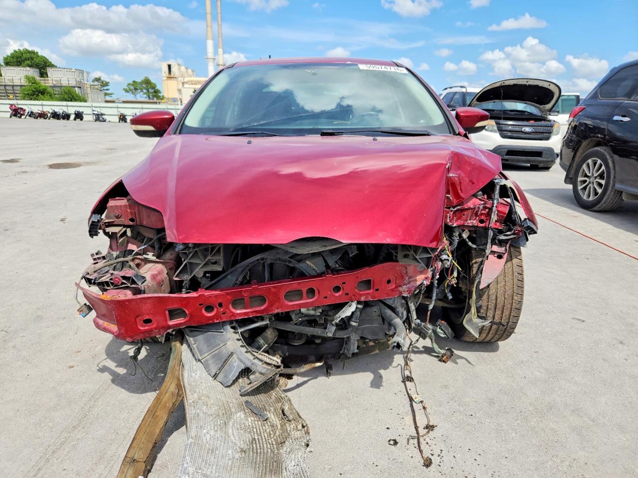 2014 Ford Focus Titanium Red vin: 1FADP3J20EL224220