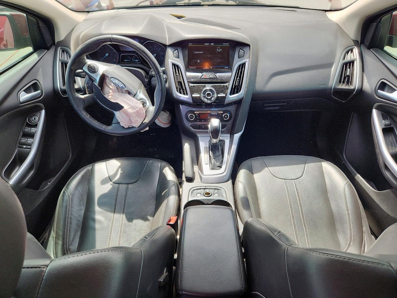 2014 Ford Focus Titanium Red vin: 1FADP3J20EL224220