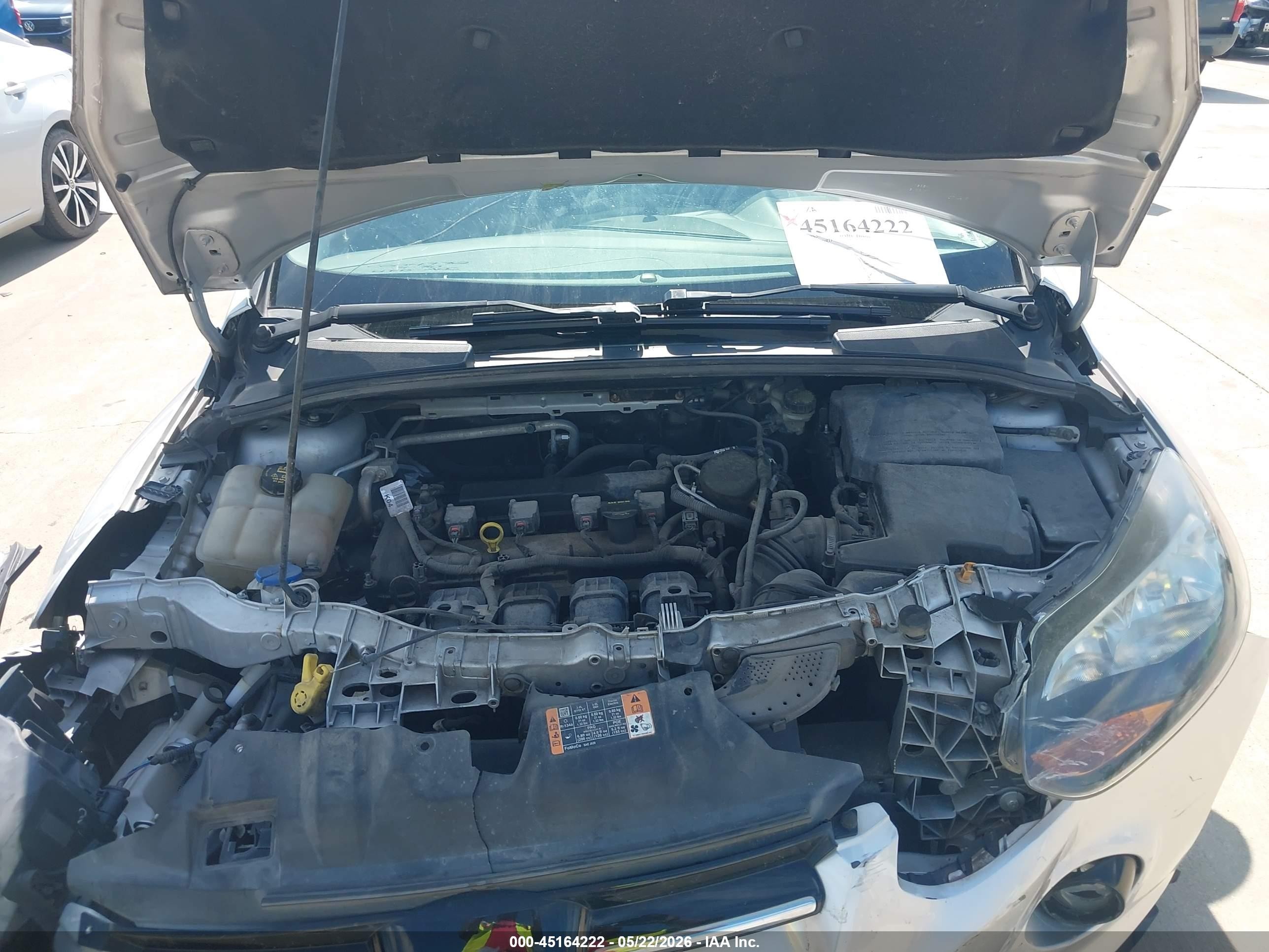 2014 Ford Focus Titanium Silver vin: 1FADP3J20EL310272