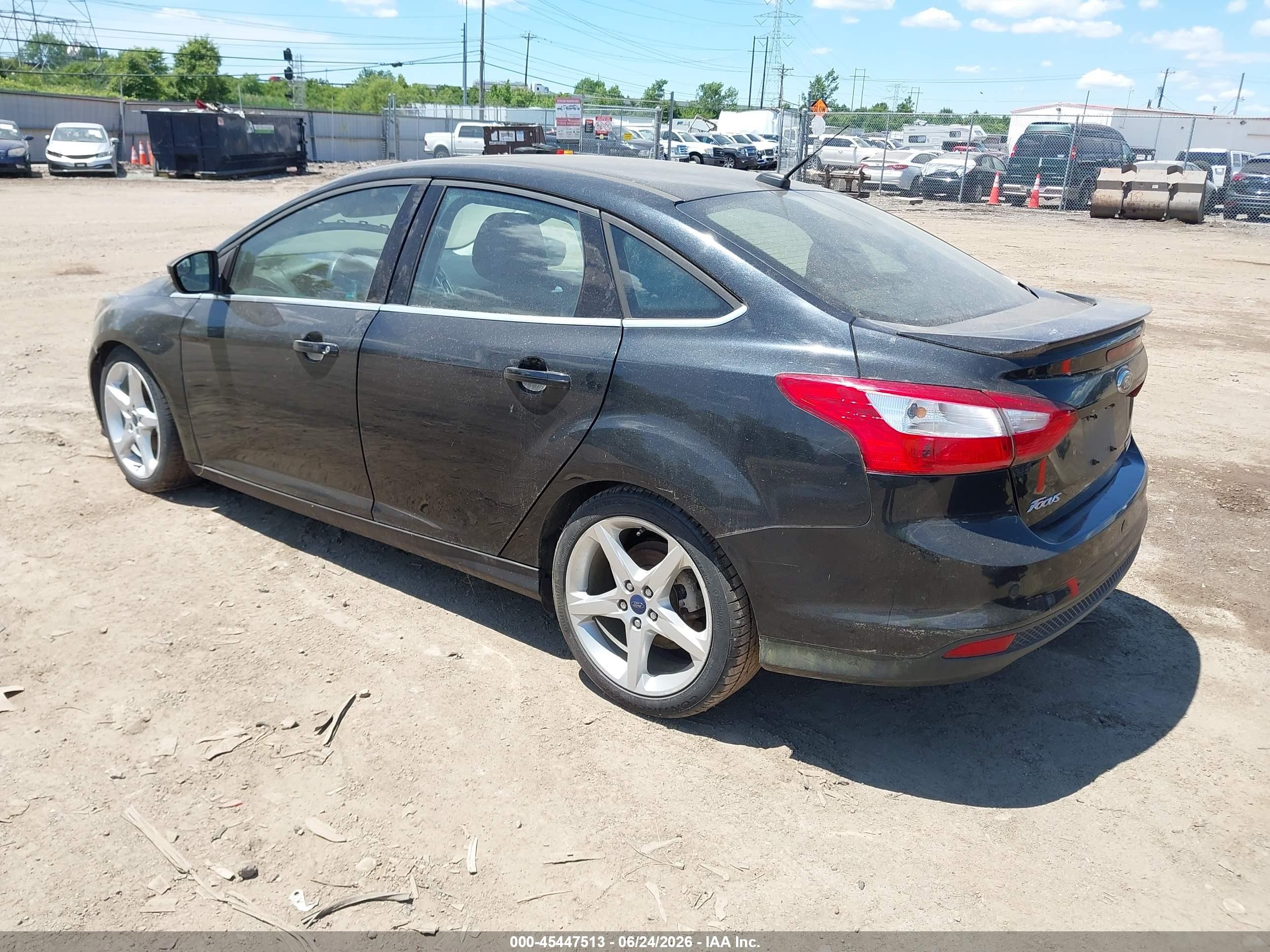 2014 Ford Focus Titanium Black vin: 1FADP3J20EL388938