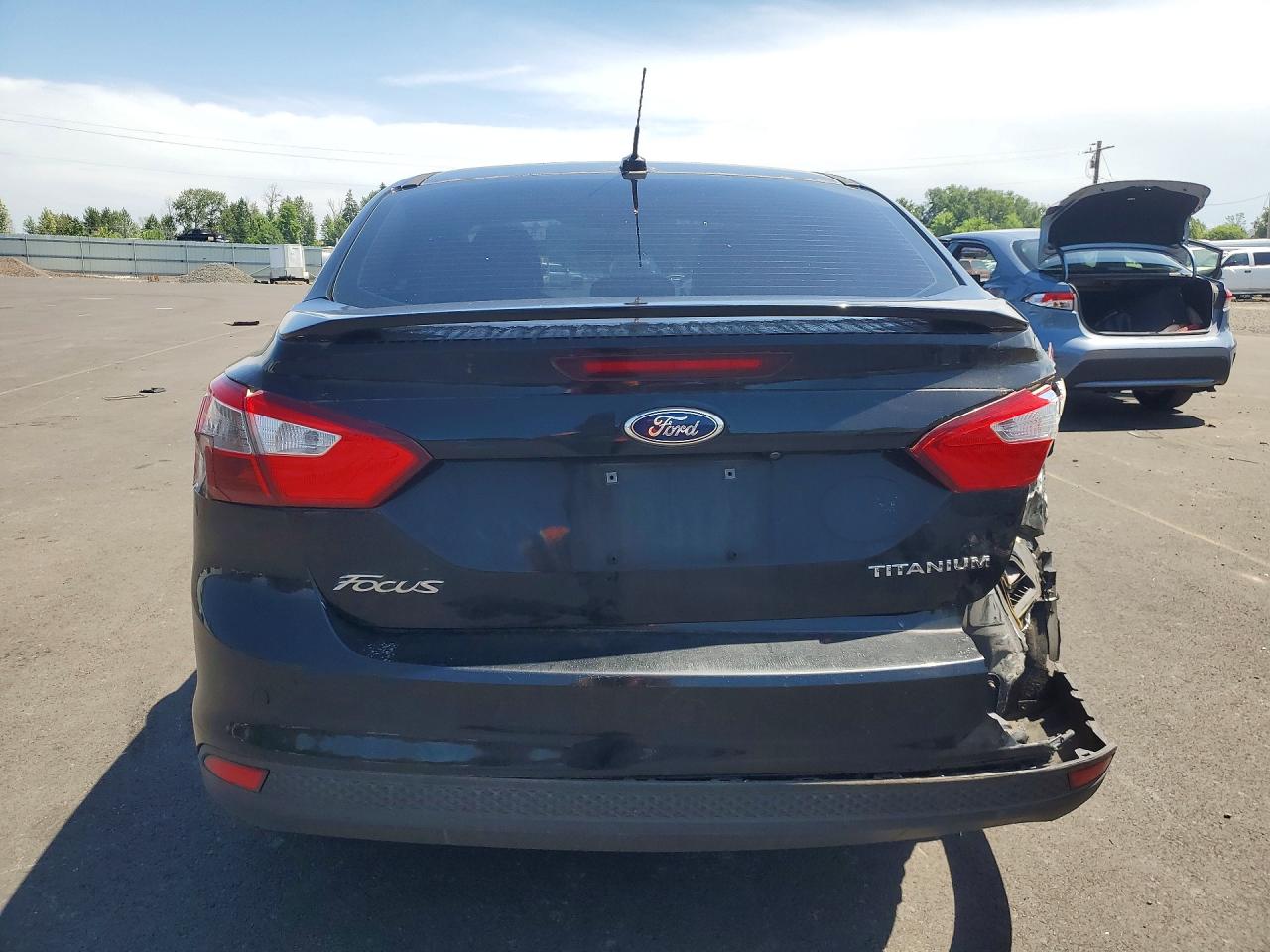 2014 Ford Focus Titanium Black vin: 1FADP3J20EL433232