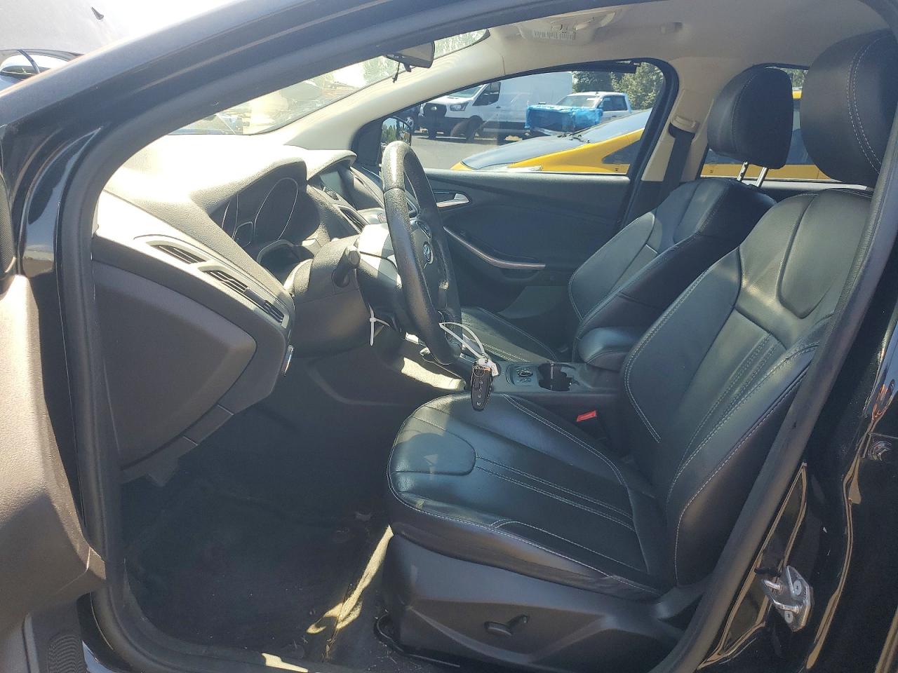 2014 Ford Focus Titanium Black vin: 1FADP3J20EL433232