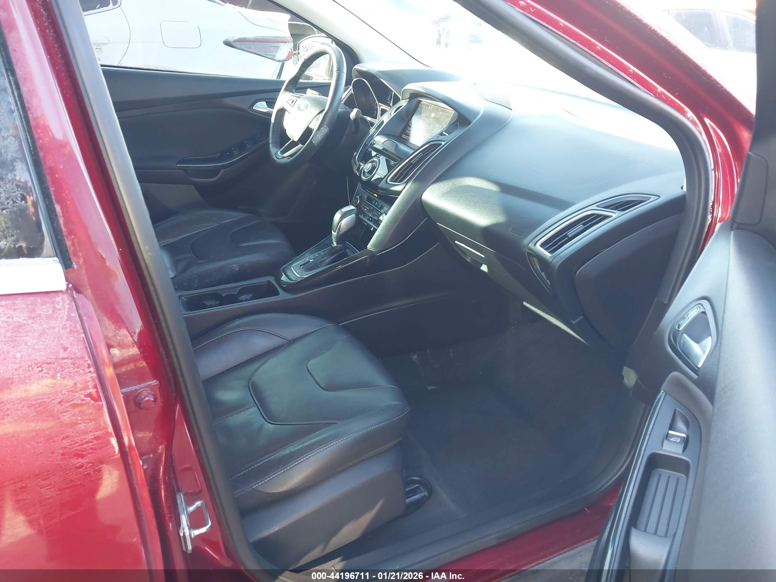 2015 Ford Focus Titanium Red vin: 1FADP3J21FL235485
