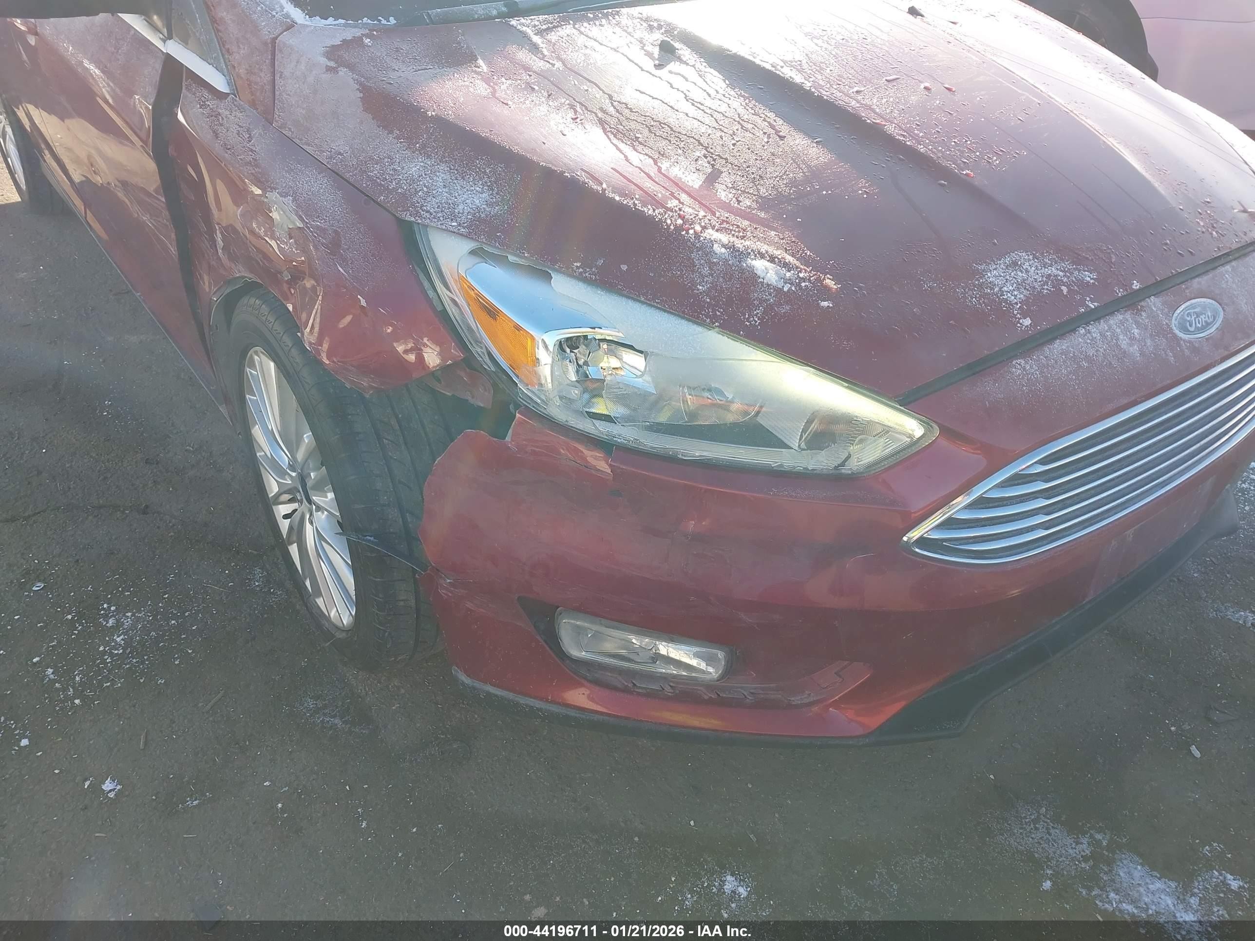 2015 Ford Focus Titanium Red vin: 1FADP3J21FL235485