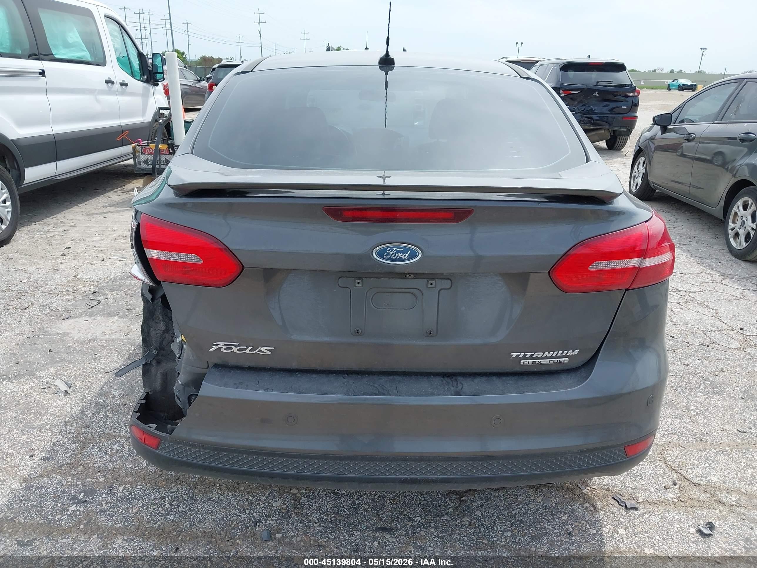 2015 Ford Focus Titanium Серый vin: 1FADP3J21FL255199