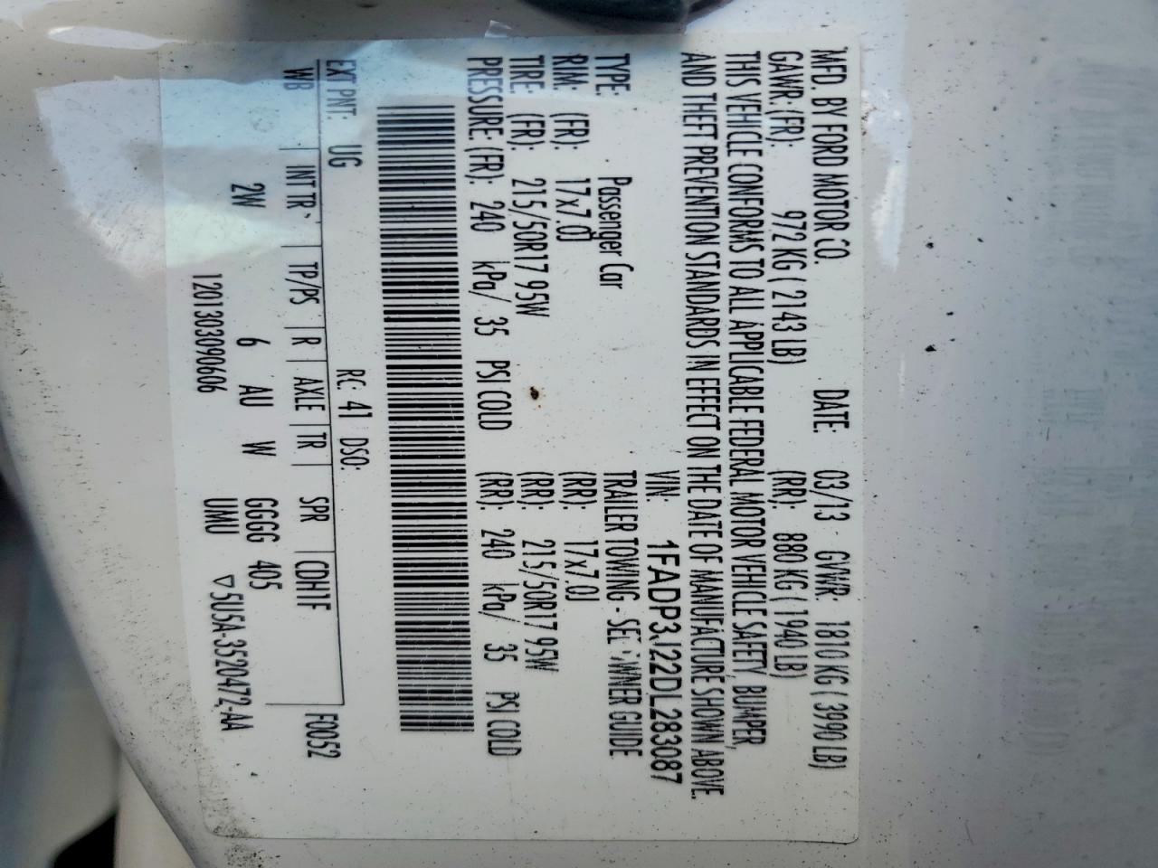 2013 Ford Focus Titanium White vin: 1FADP3J22DL283087