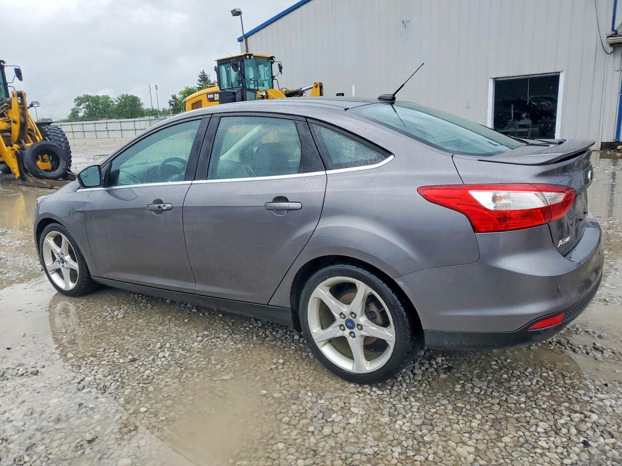 2013 Ford Focus Titanium Gray vin: 1FADP3J22DL300597