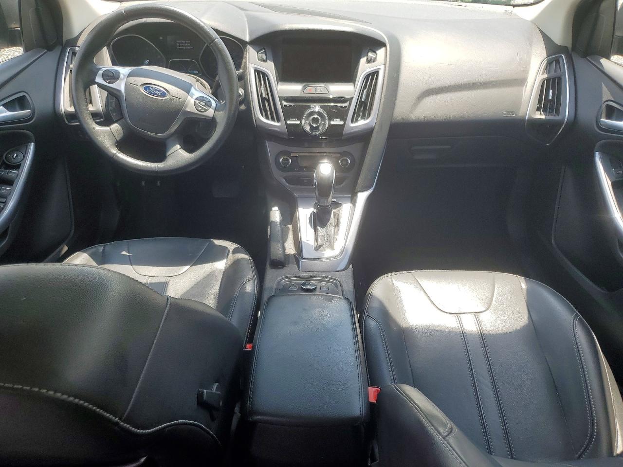 2014 Ford Focus Titanium Gray vin: 1FADP3J22EL233372