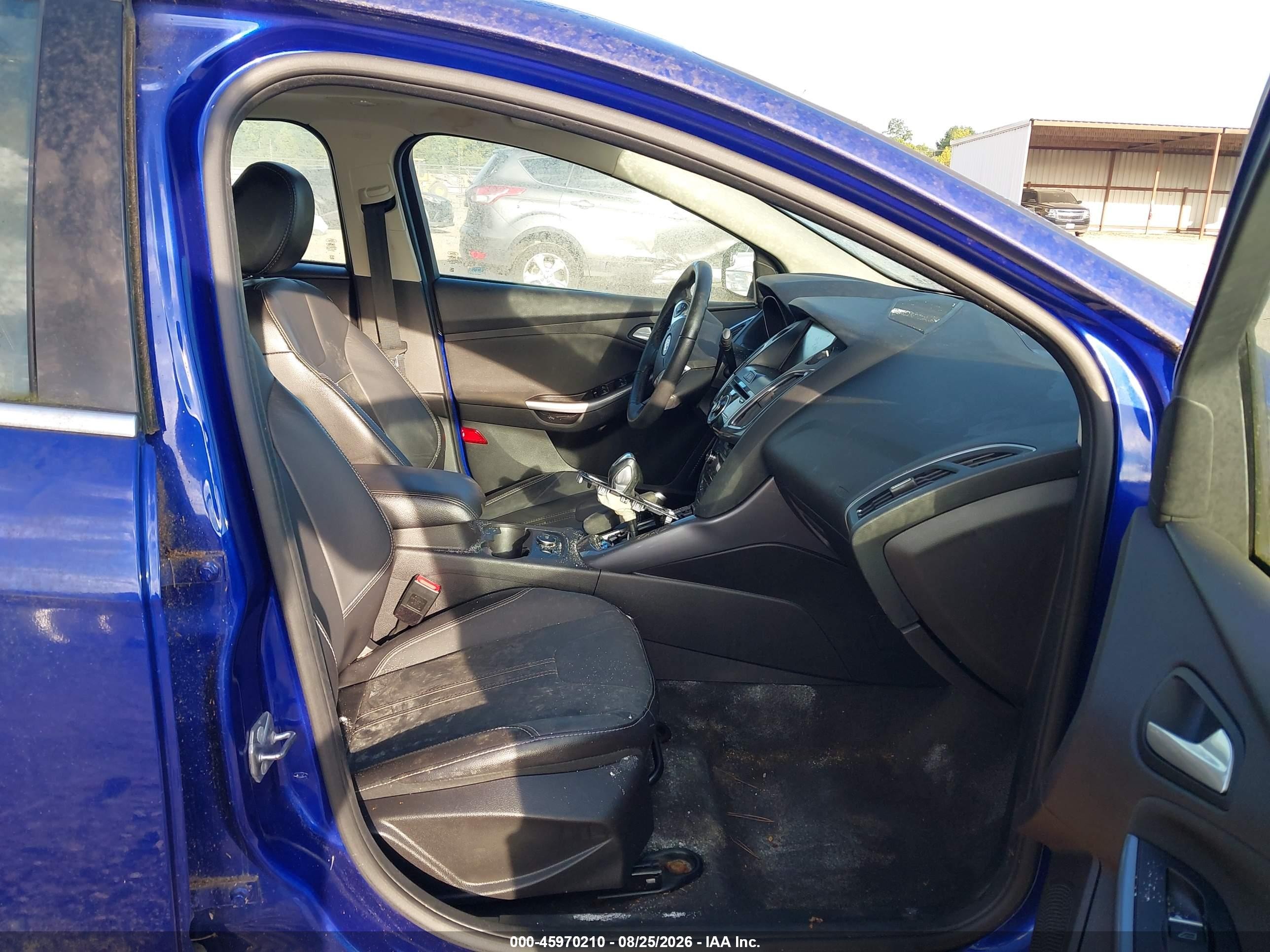 2014 Ford Focus Titanium Синий vin: 1FADP3J22EL369565