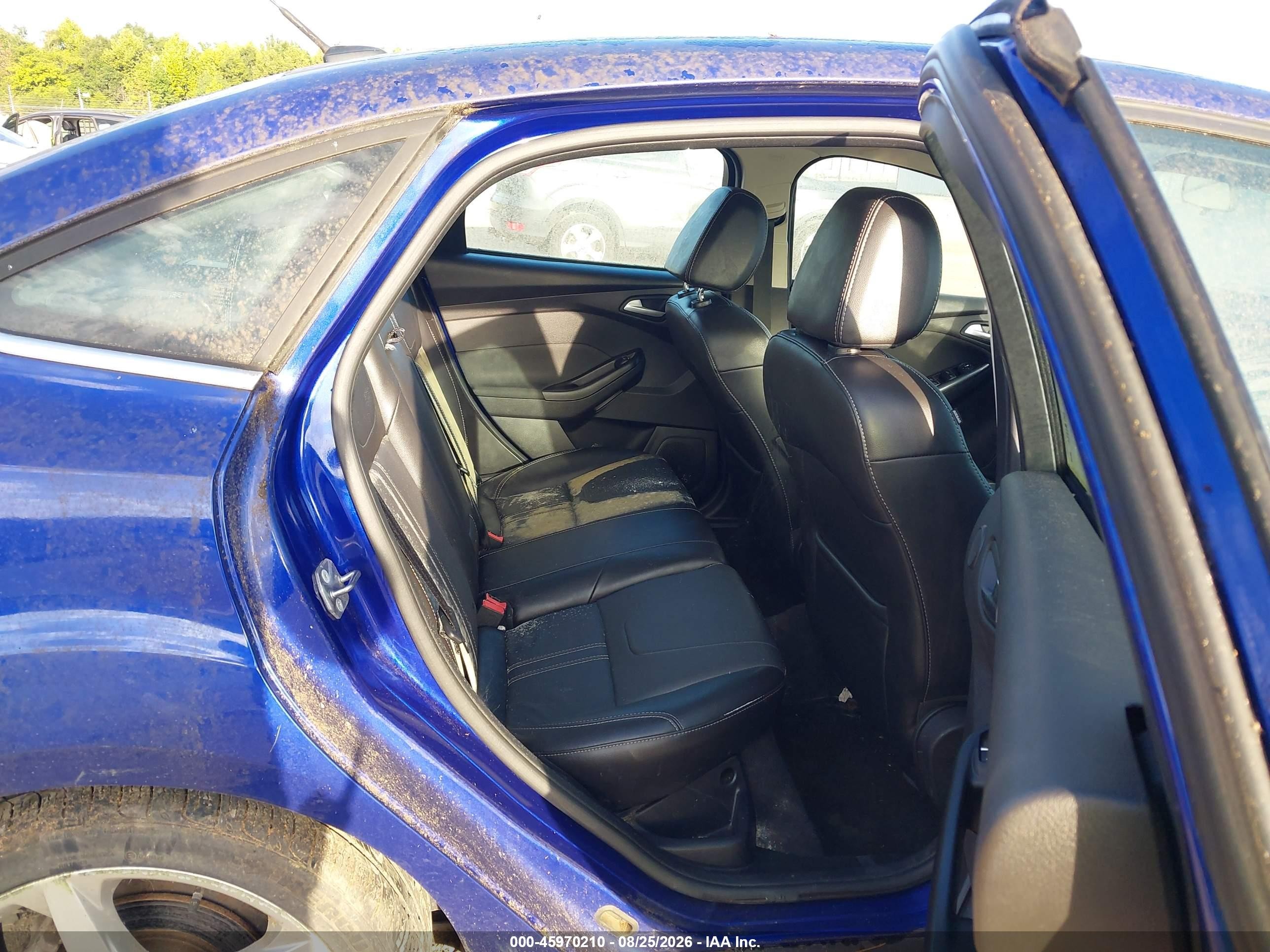 2014 Ford Focus Titanium Синий vin: 1FADP3J22EL369565