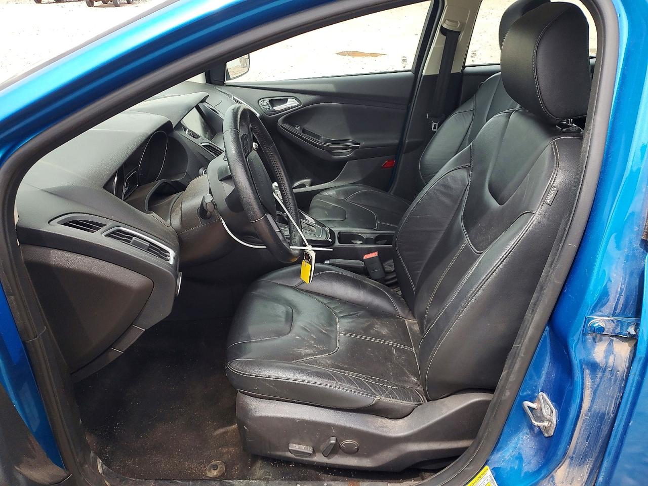 2015 Ford Focus Titanium Blue vin: 1FADP3J22FL261660