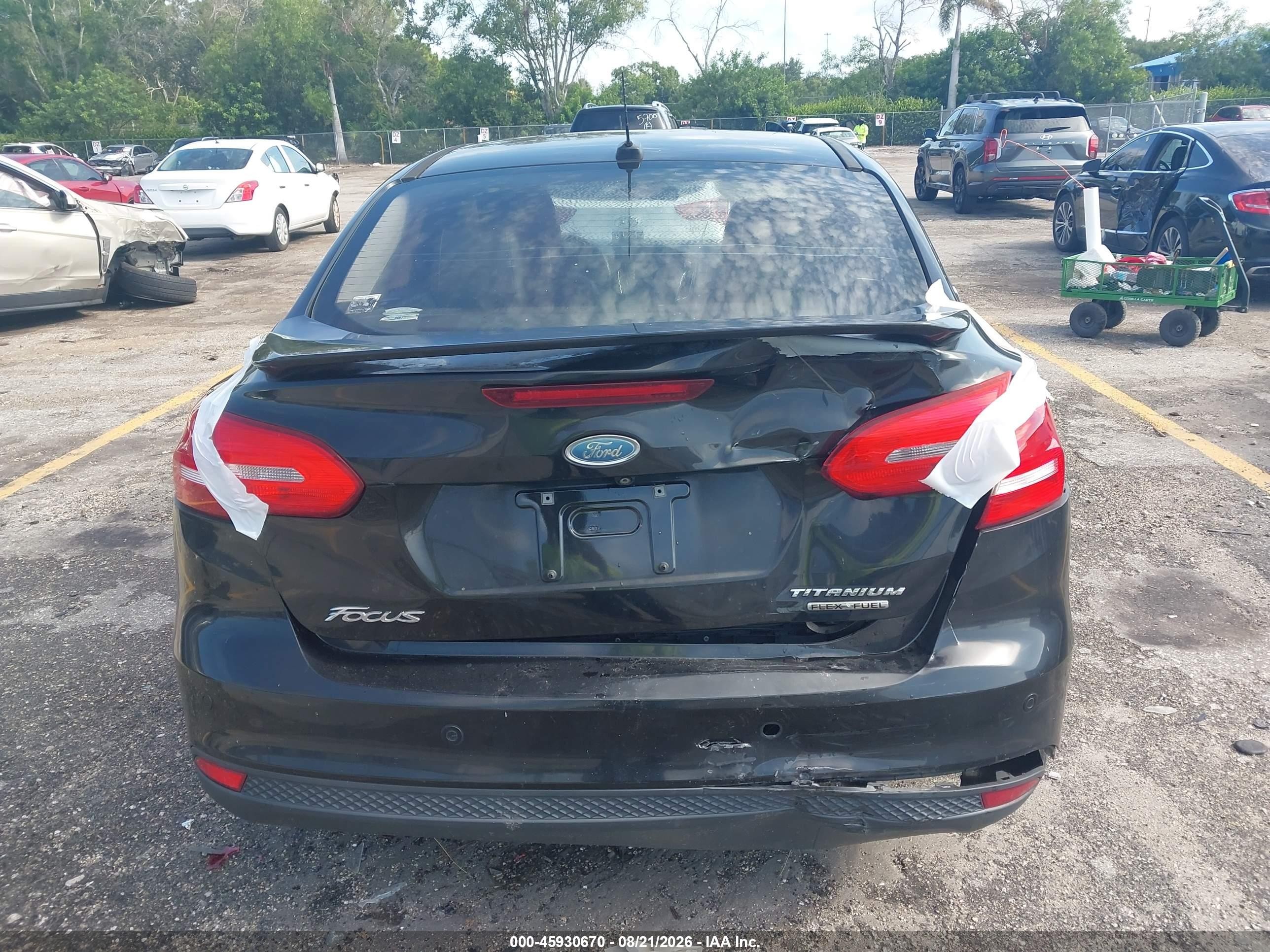 2015 Ford Focus Titanium Black vin: 1FADP3J22FL267720