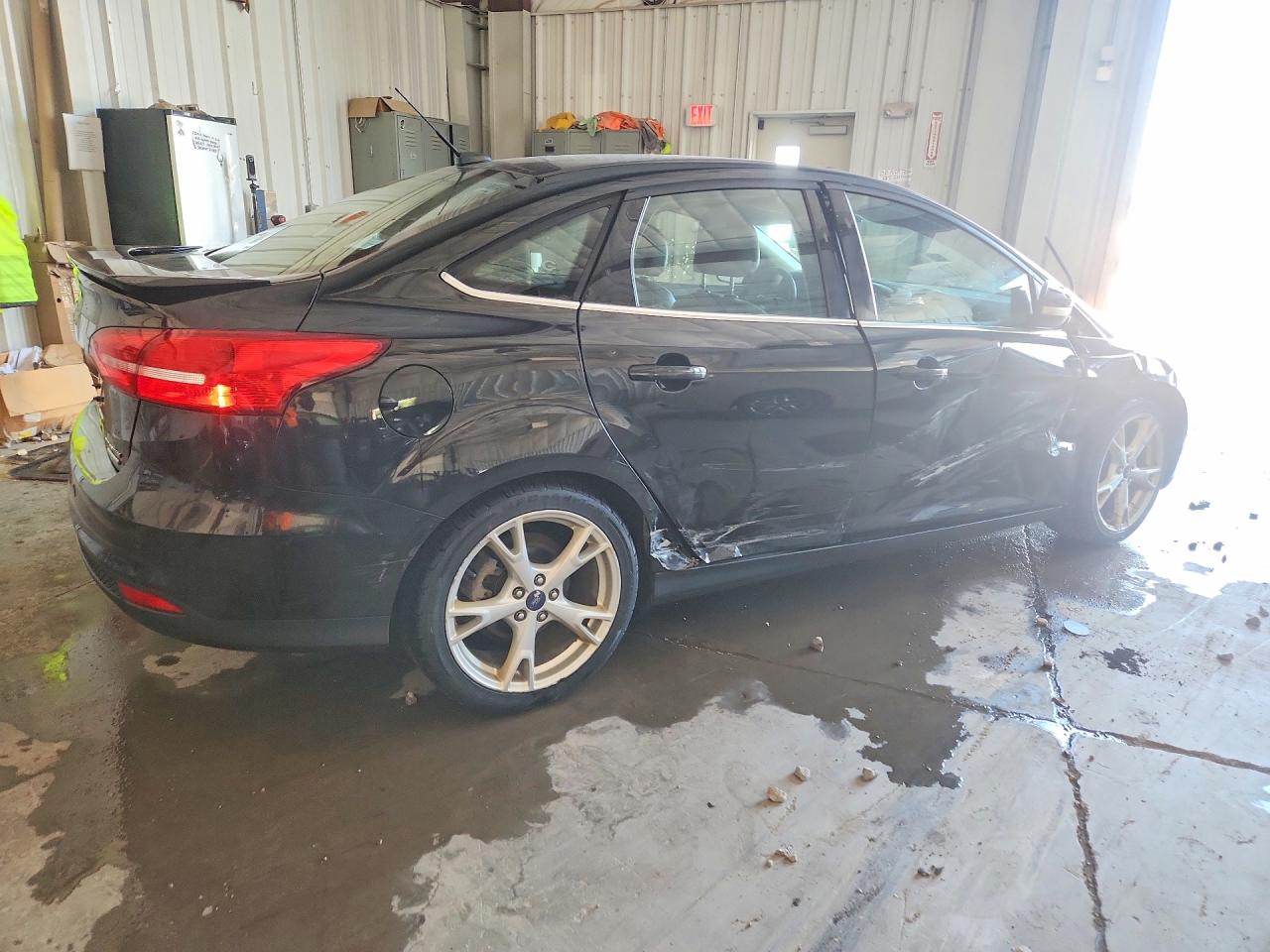 2015 Ford Focus Titanium Black vin: 1FADP3J22FL305088