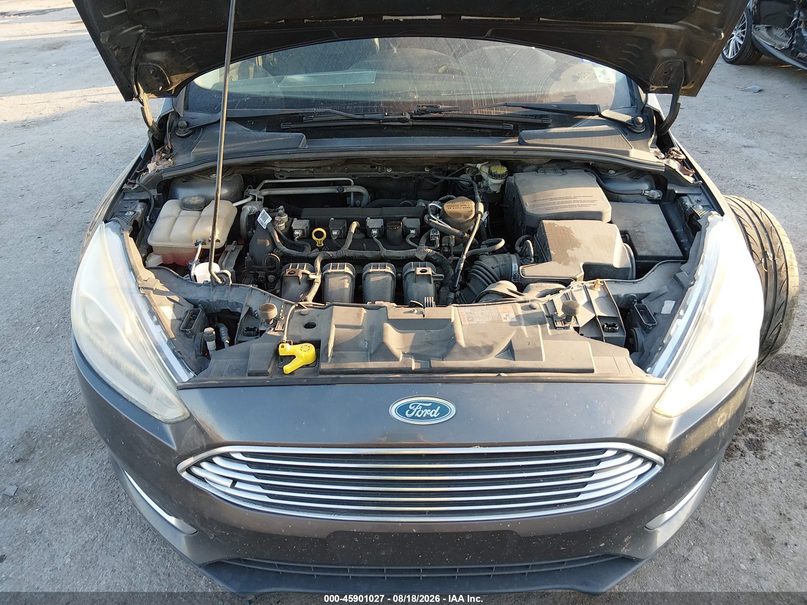 2015 Ford Focus Titanium Gray vin: 1FADP3J22FL370023