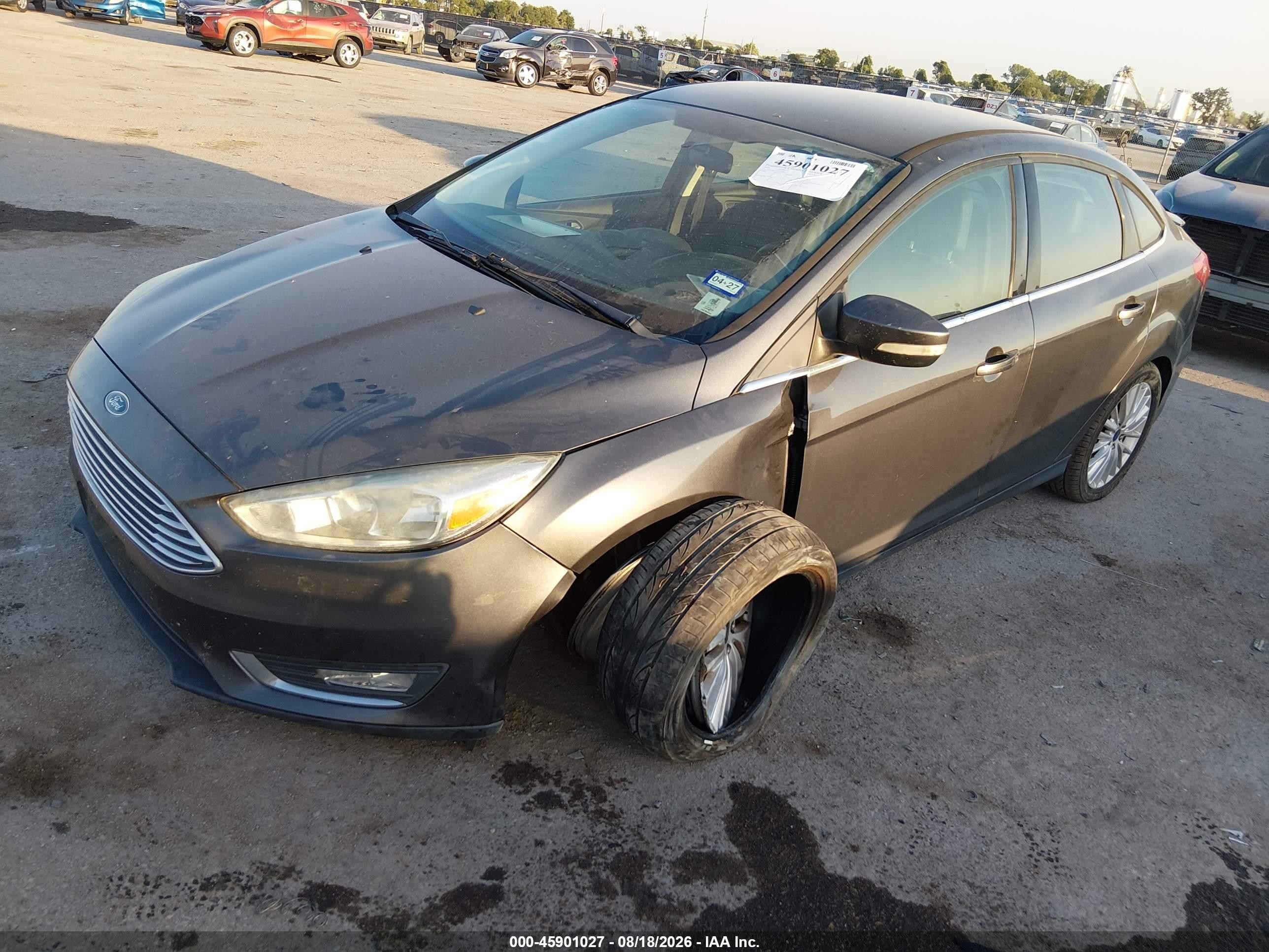 2015 Ford Focus Titanium Gray vin: 1FADP3J22FL370023