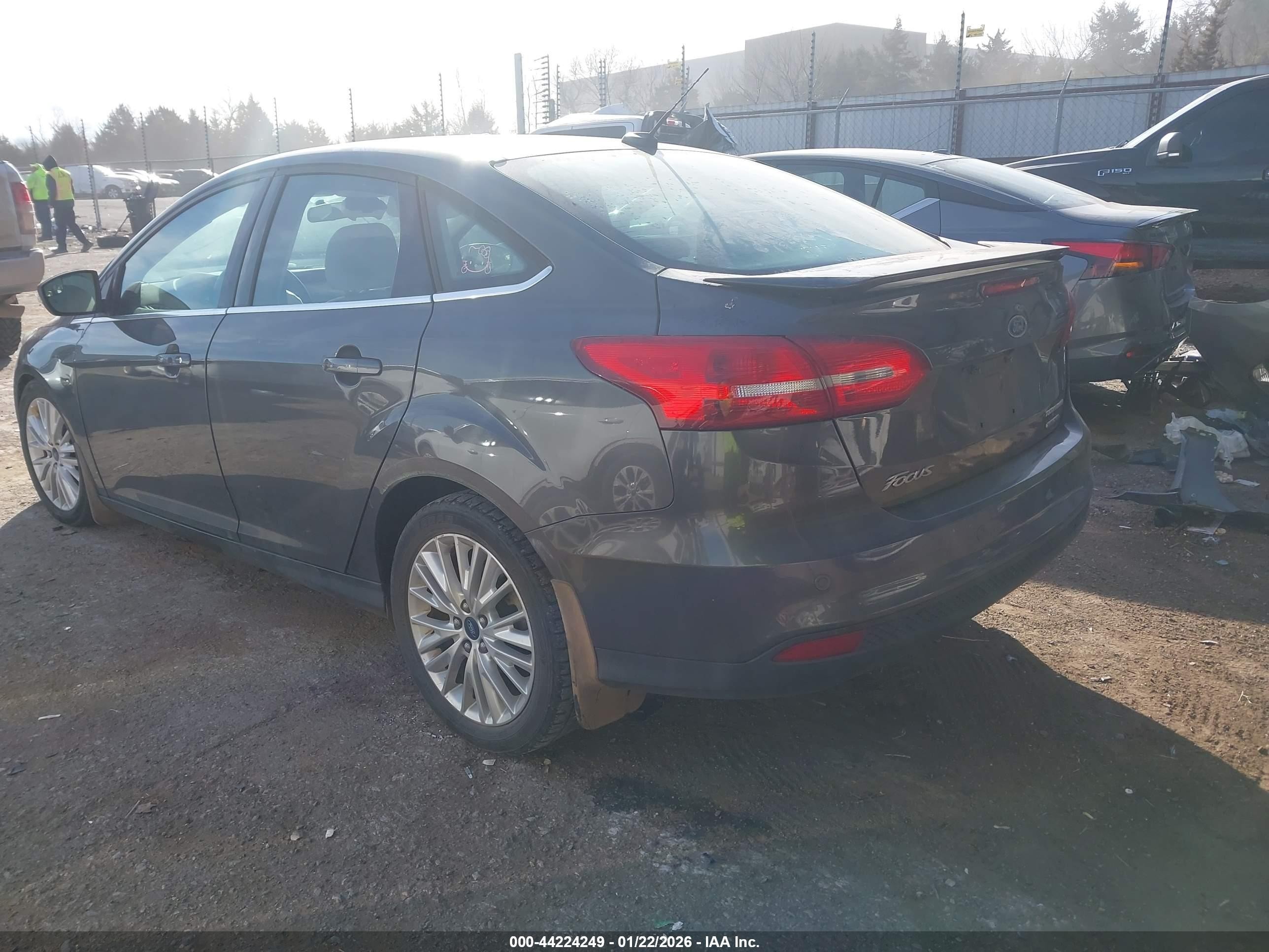 2016 Ford Focus Titanium Gray vin: 1FADP3J22GL260073
