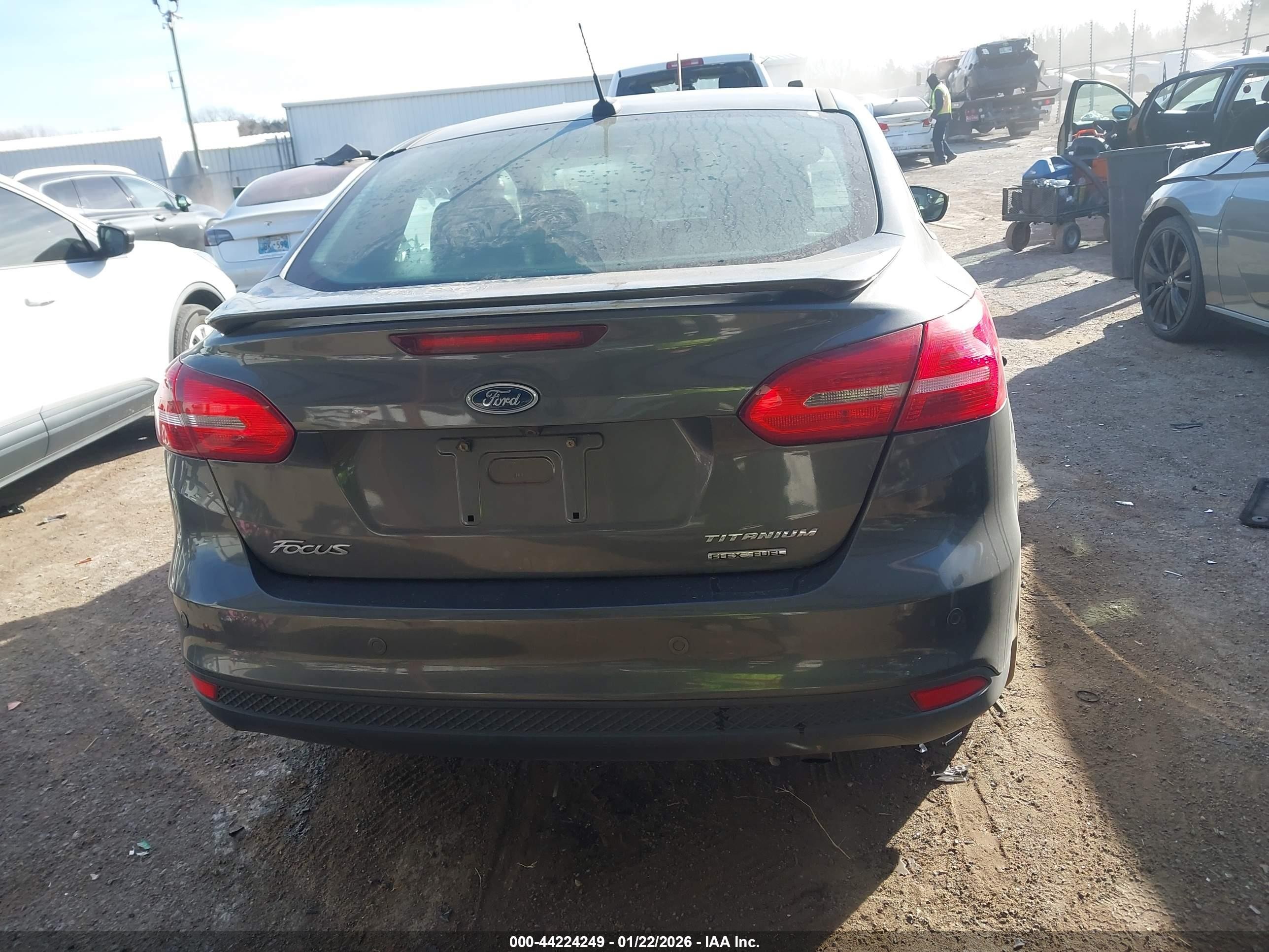 2016 Ford Focus Titanium Gray vin: 1FADP3J22GL260073