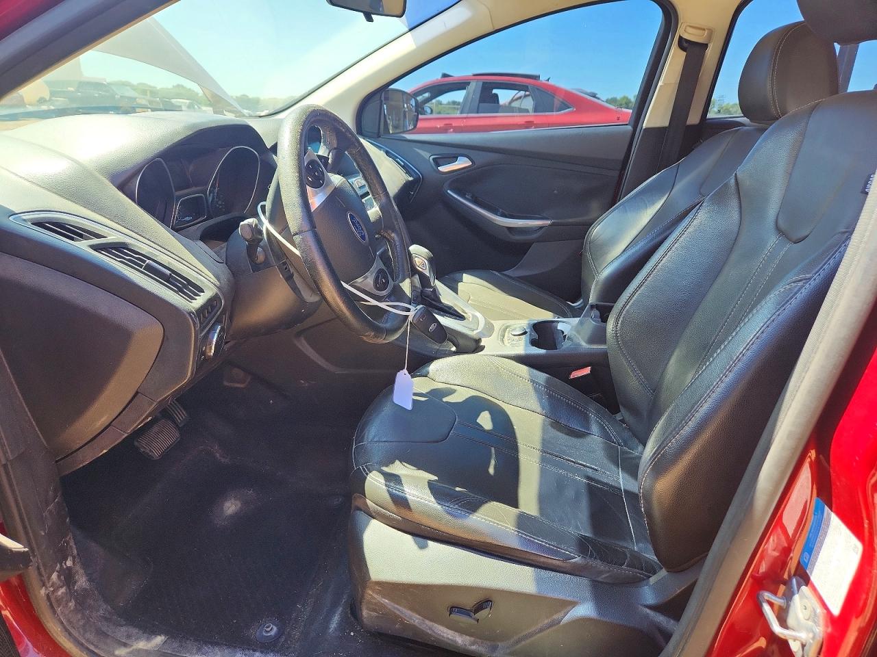 2013 Ford Focus Titanium Red vin: 1FADP3J23DL155442