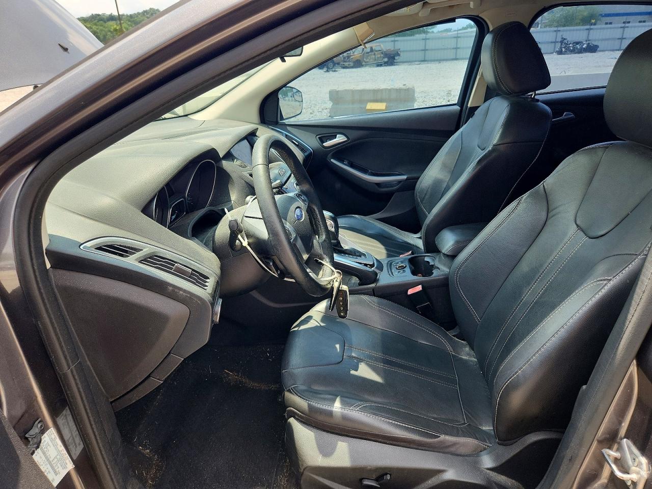 2013 Ford Focus Titanium Gray vin: 1FADP3J23DL299881