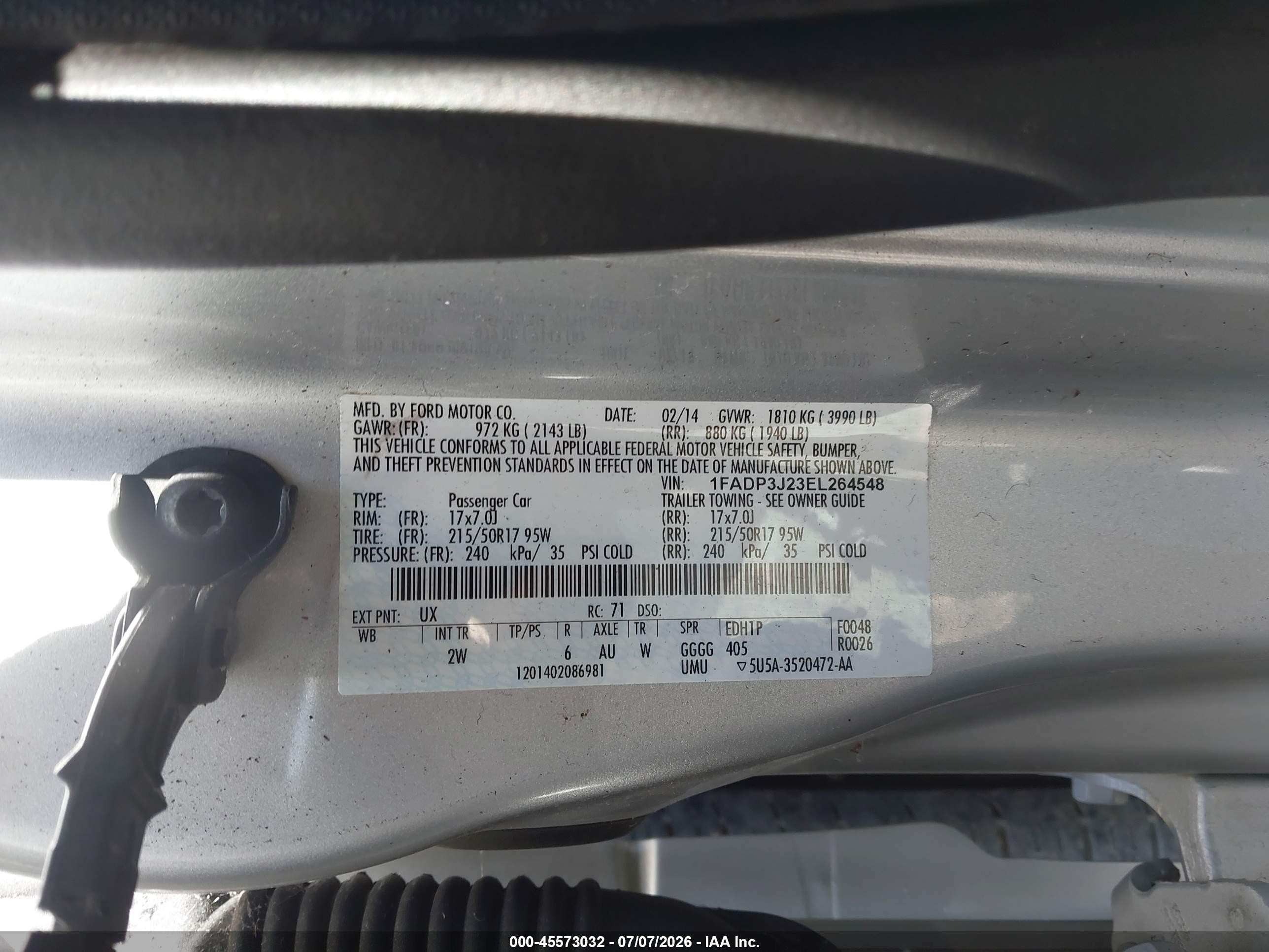 2014 Ford Focus Titanium Silver vin: 1FADP3J23EL264548