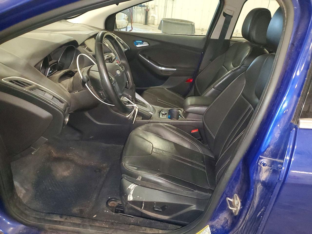 2014 Ford Focus Titanium Blue vin: 1FADP3J23EL374046