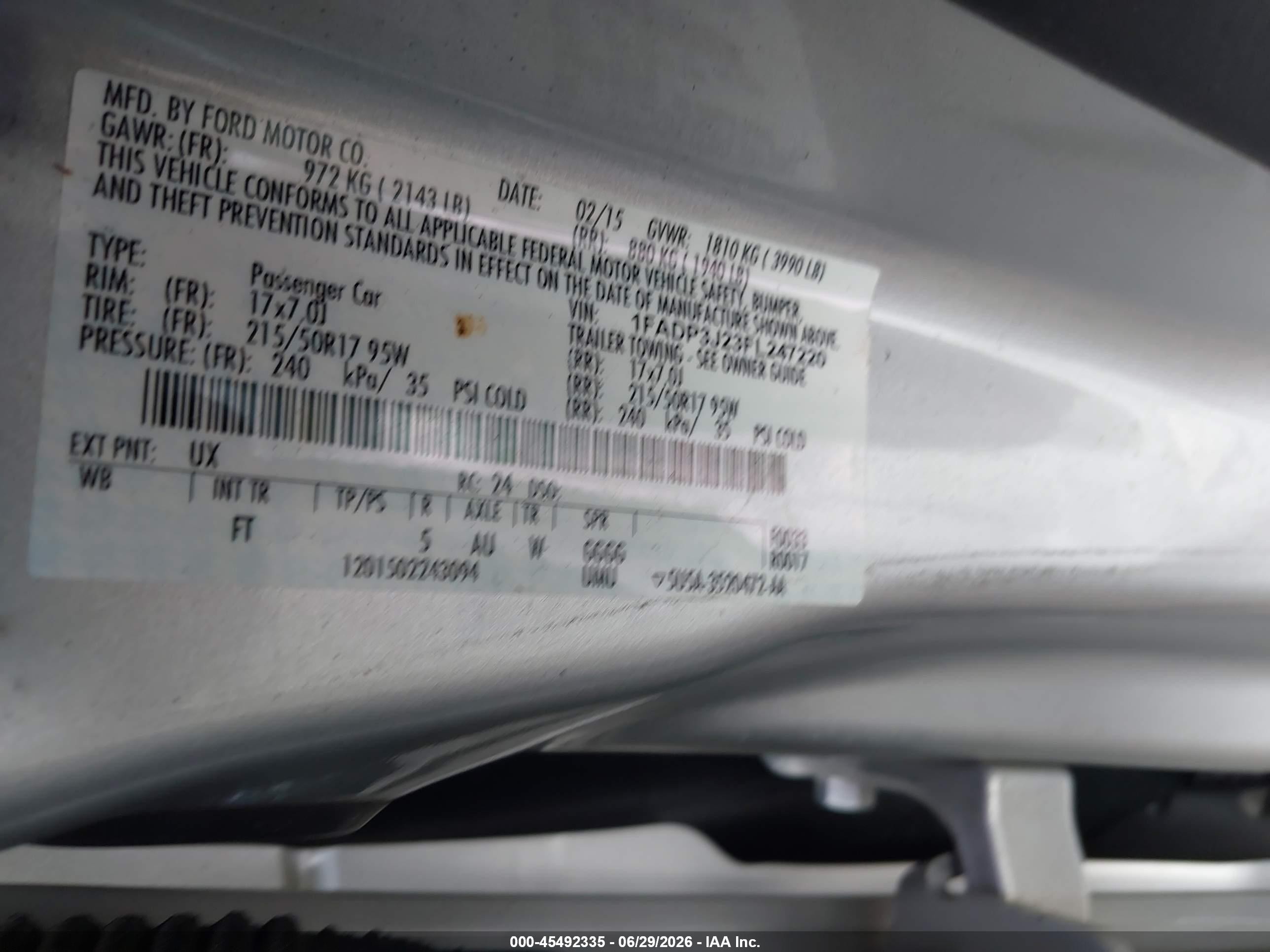 2015 Ford Focus Titanium Gray vin: 1FADP3J23FL247220