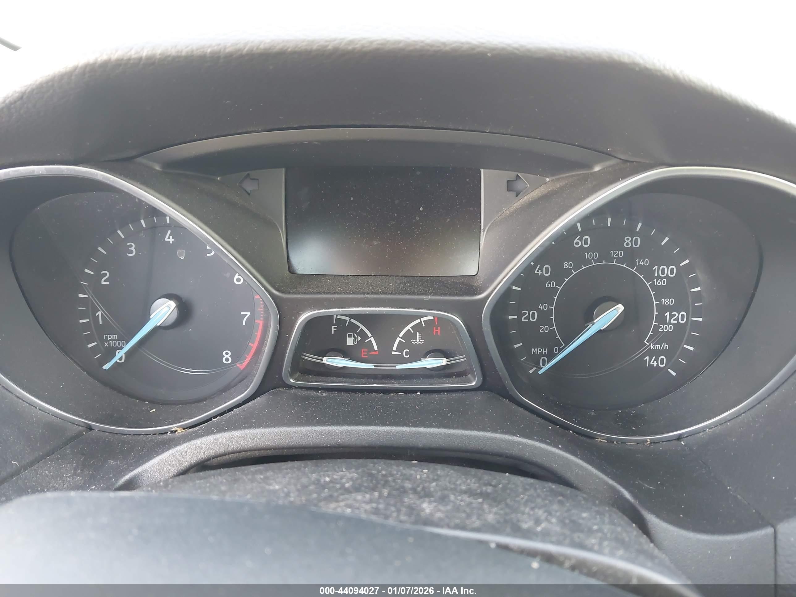 2015 Ford Focus Titanium Beige vin: 1FADP3J23FL373450