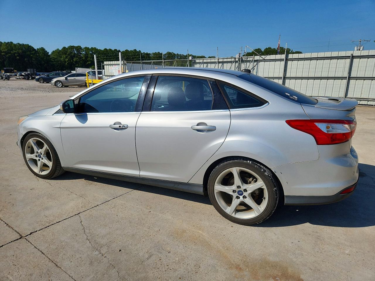 2013 Ford Focus Titanium Silver vin: 1FADP3J24DL231069