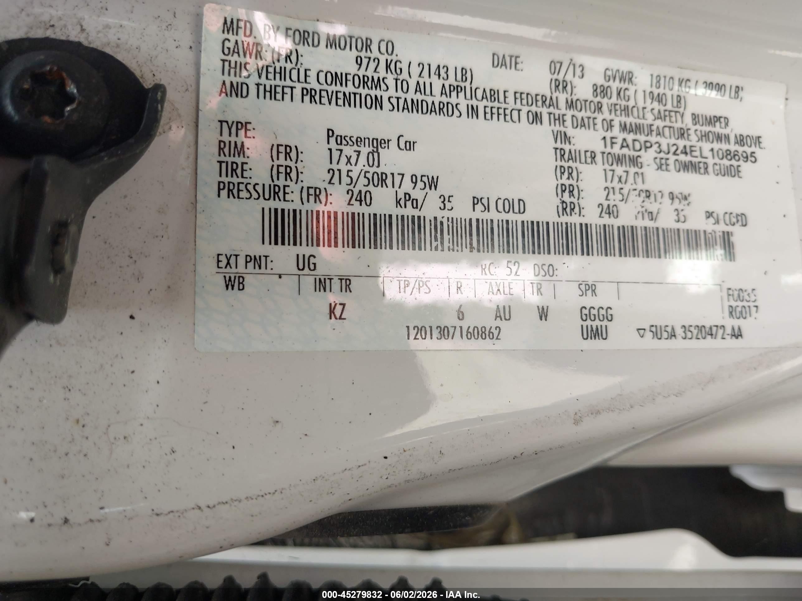 2014 Ford Focus Titanium White vin: 1FADP3J24EL108695