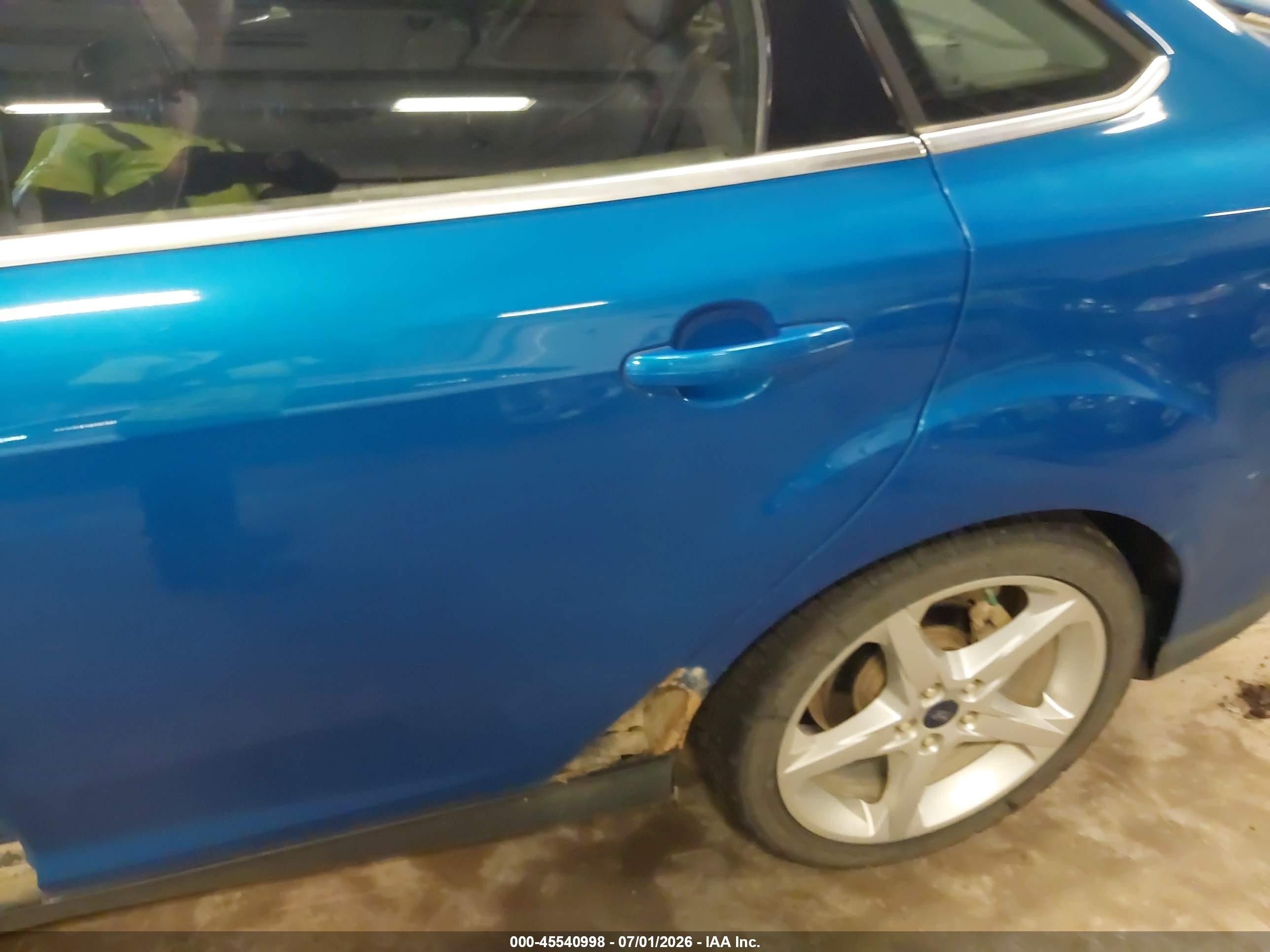 2014 Ford Focus Titanium Blue vin: 1FADP3J24EL399179