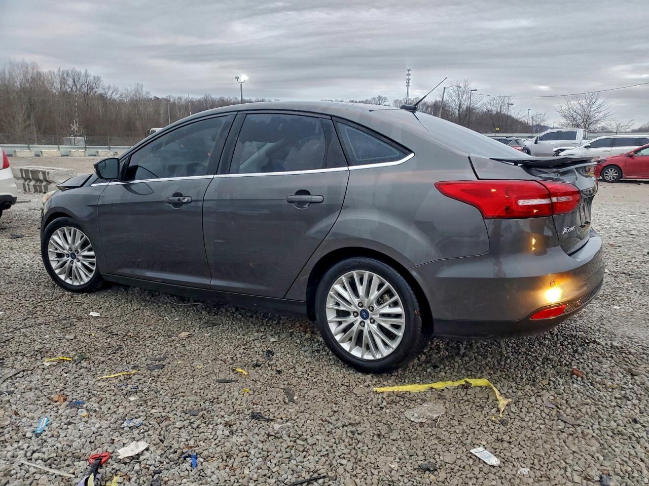 2015 Ford Focus Titanium Gray vin: 1FADP3J24FL287080