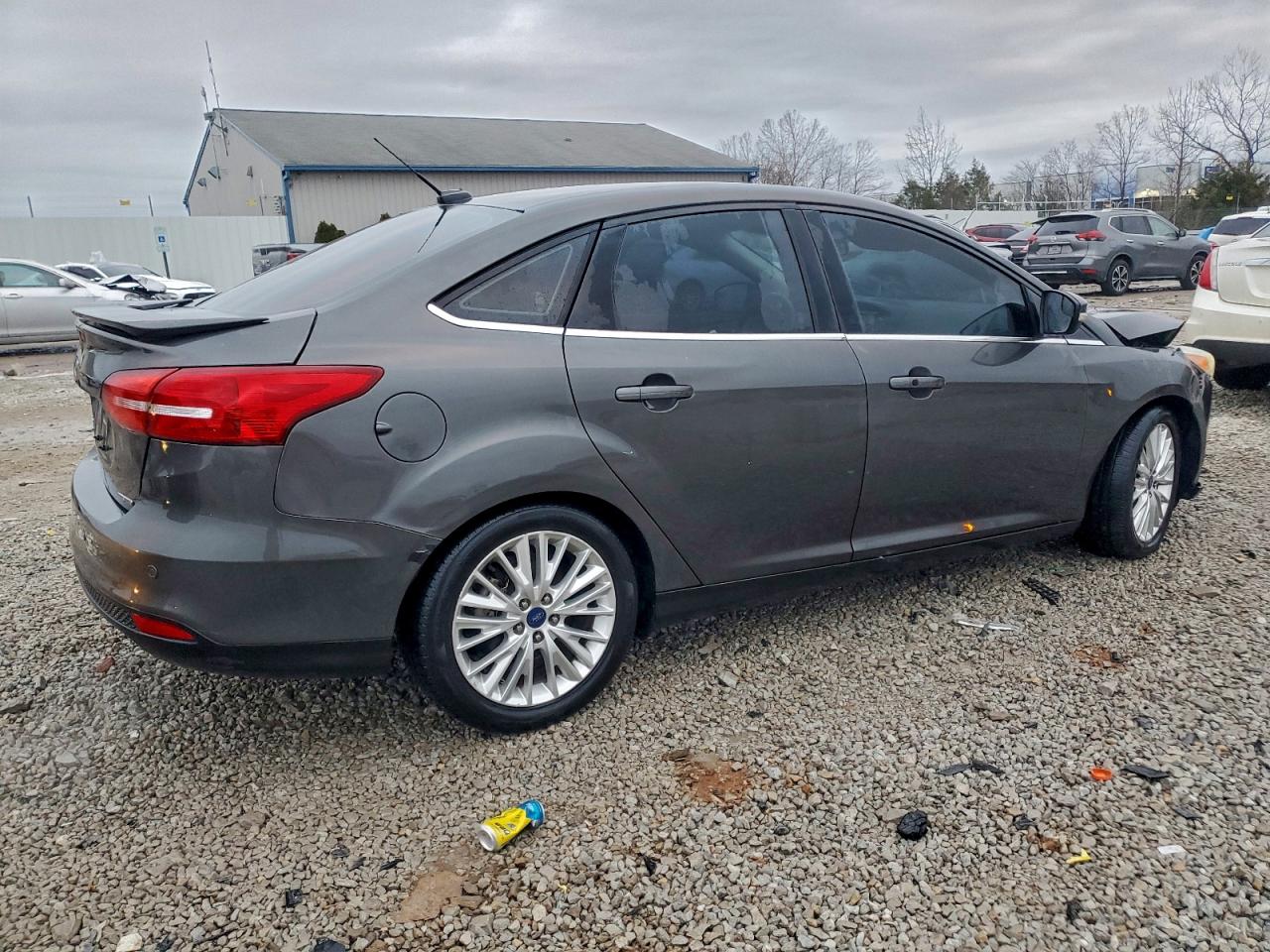 2015 Ford Focus Titanium Gray vin: 1FADP3J24FL287080