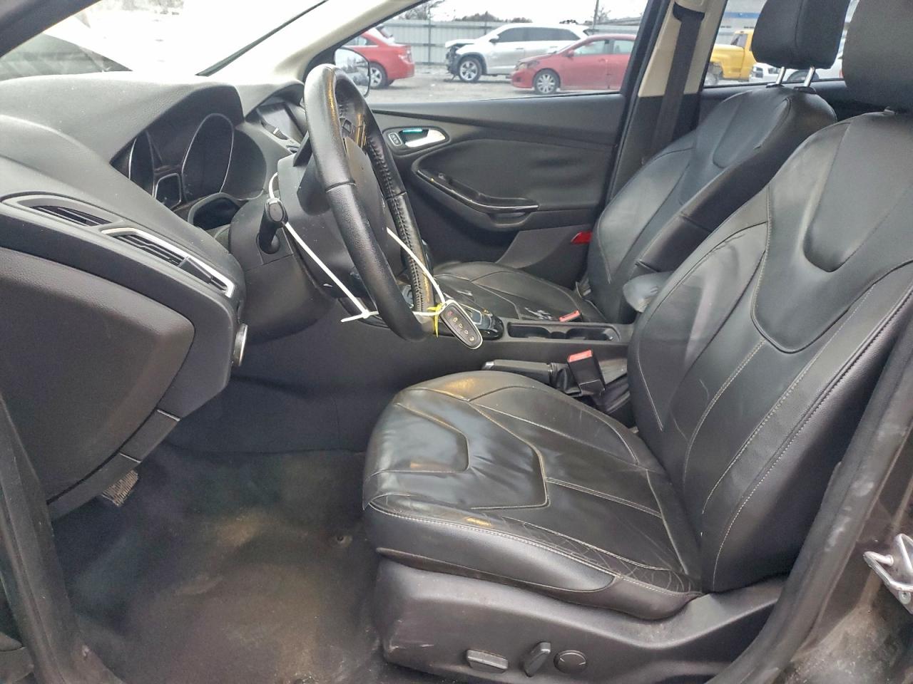 2015 Ford Focus Titanium Gray vin: 1FADP3J24FL287080