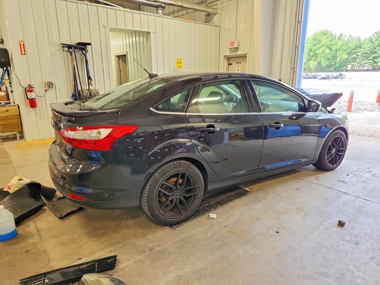 2013 Ford Focus Titanium Черный vin: 1FADP3J25DL107571