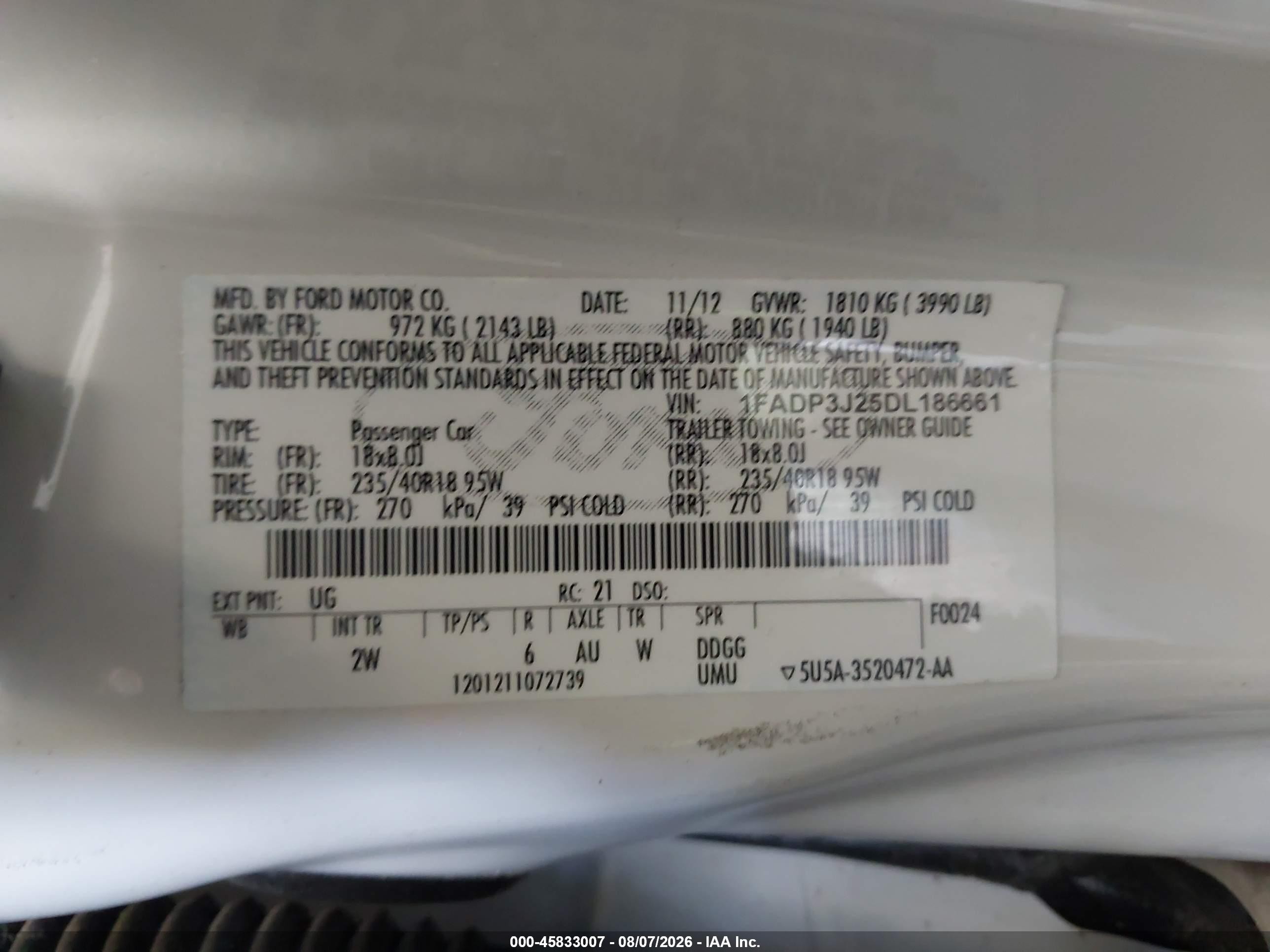 2013 Ford Focus Titanium White vin: 1FADP3J25DL186661