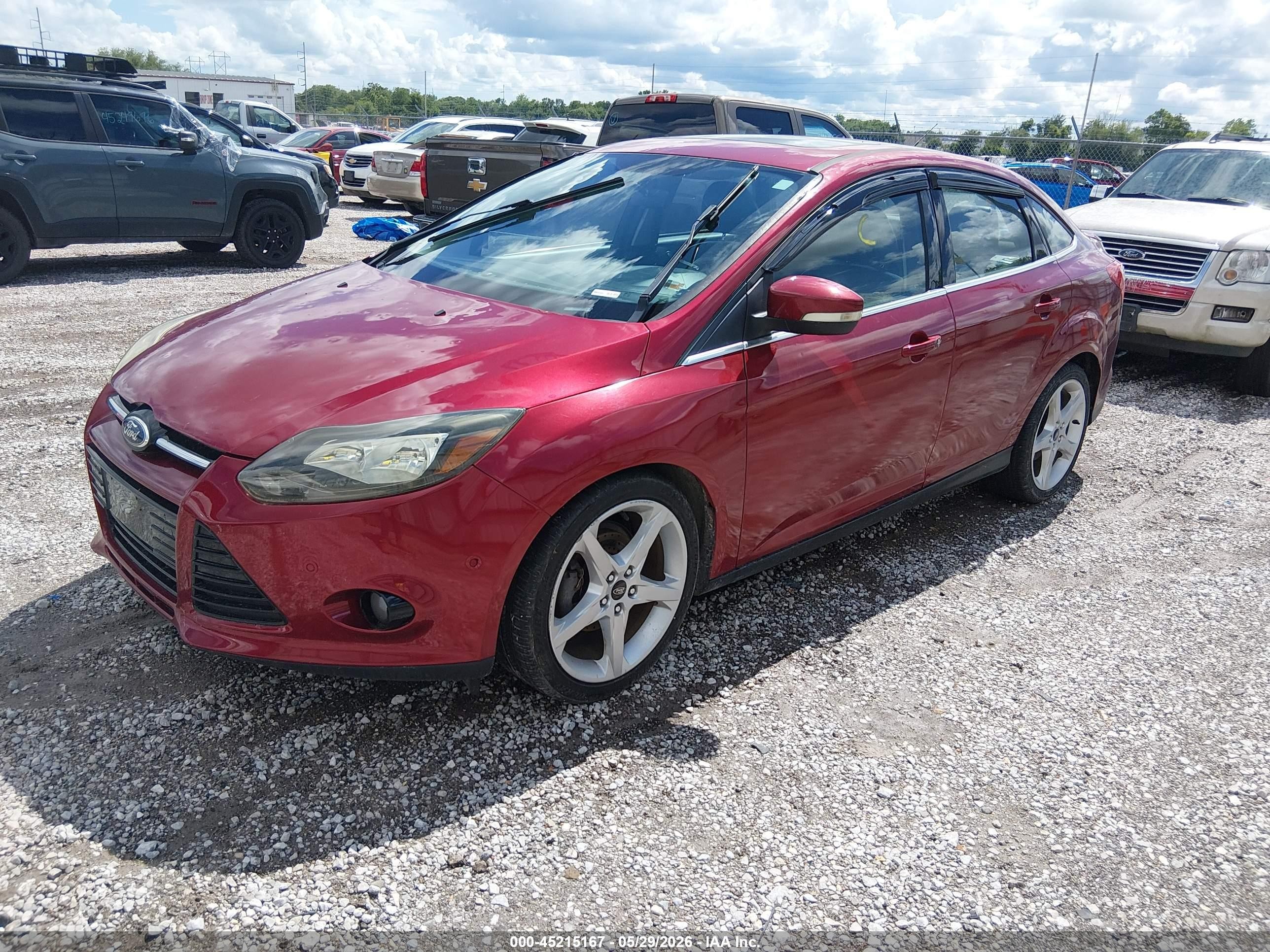 2013 Ford Focus Titanium Red vin: 1FADP3J25DL203538