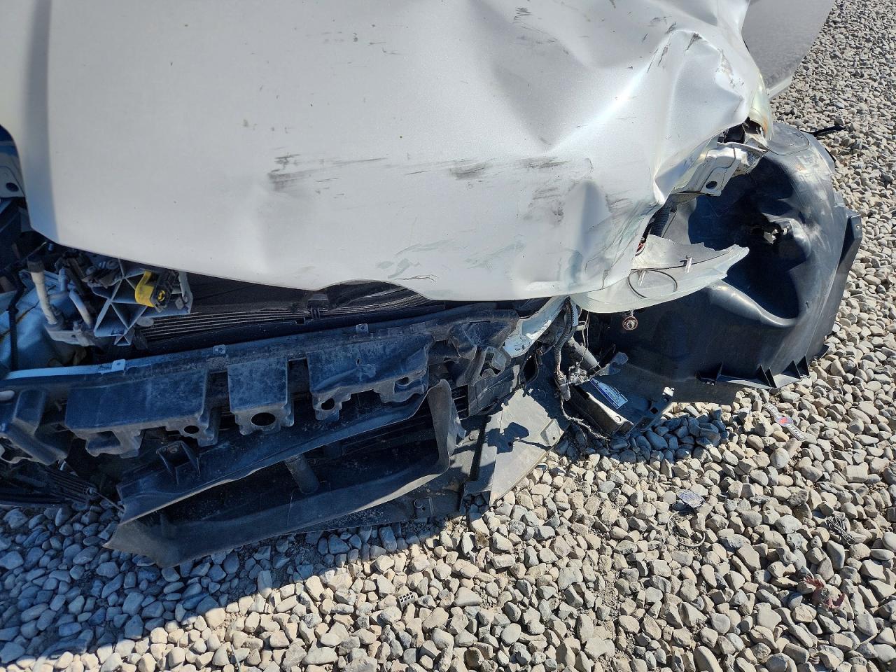 2013 Ford Focus Titanium White vin: 1FADP3J25DL263593