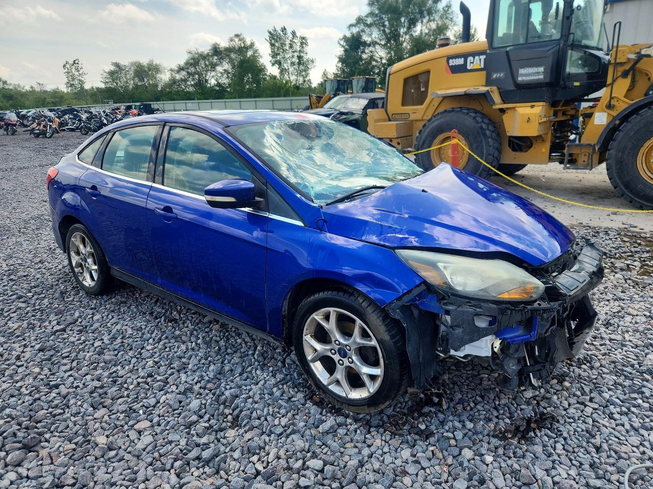 2013 Ford Focus Titanium Blue vin: 1FADP3J25DL301162