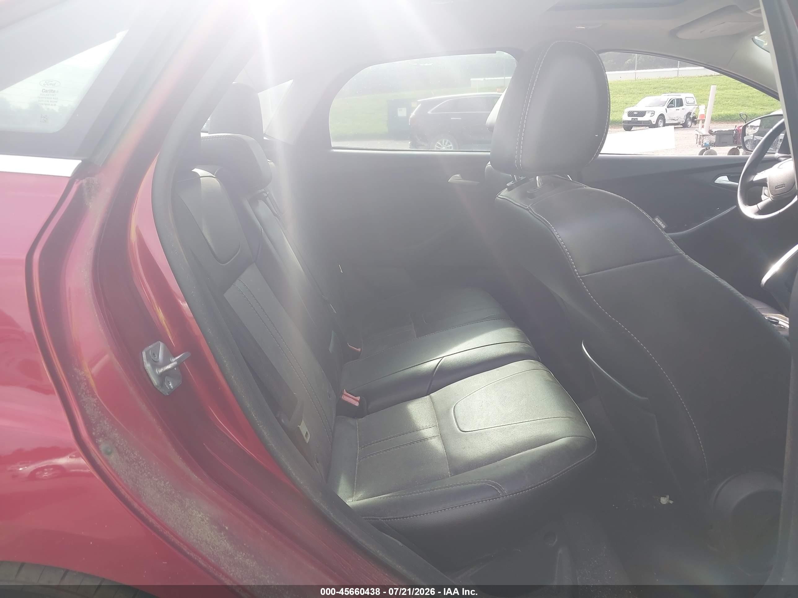 2013 Ford Focus Titanium Red vin: 1FADP3J25DL369378