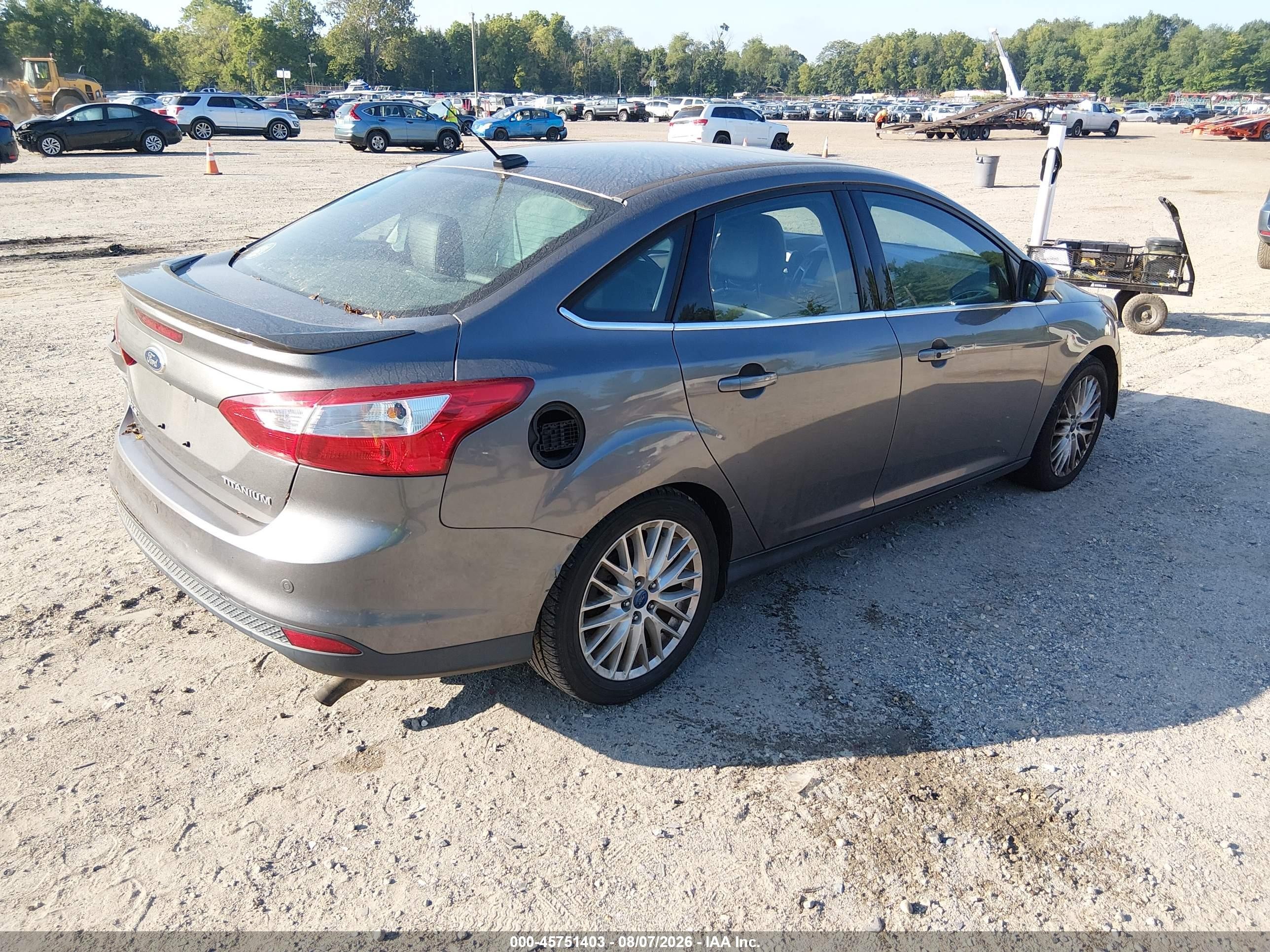 2013 Ford Focus Titanium Gray vin: 1FADP3J25DL378310