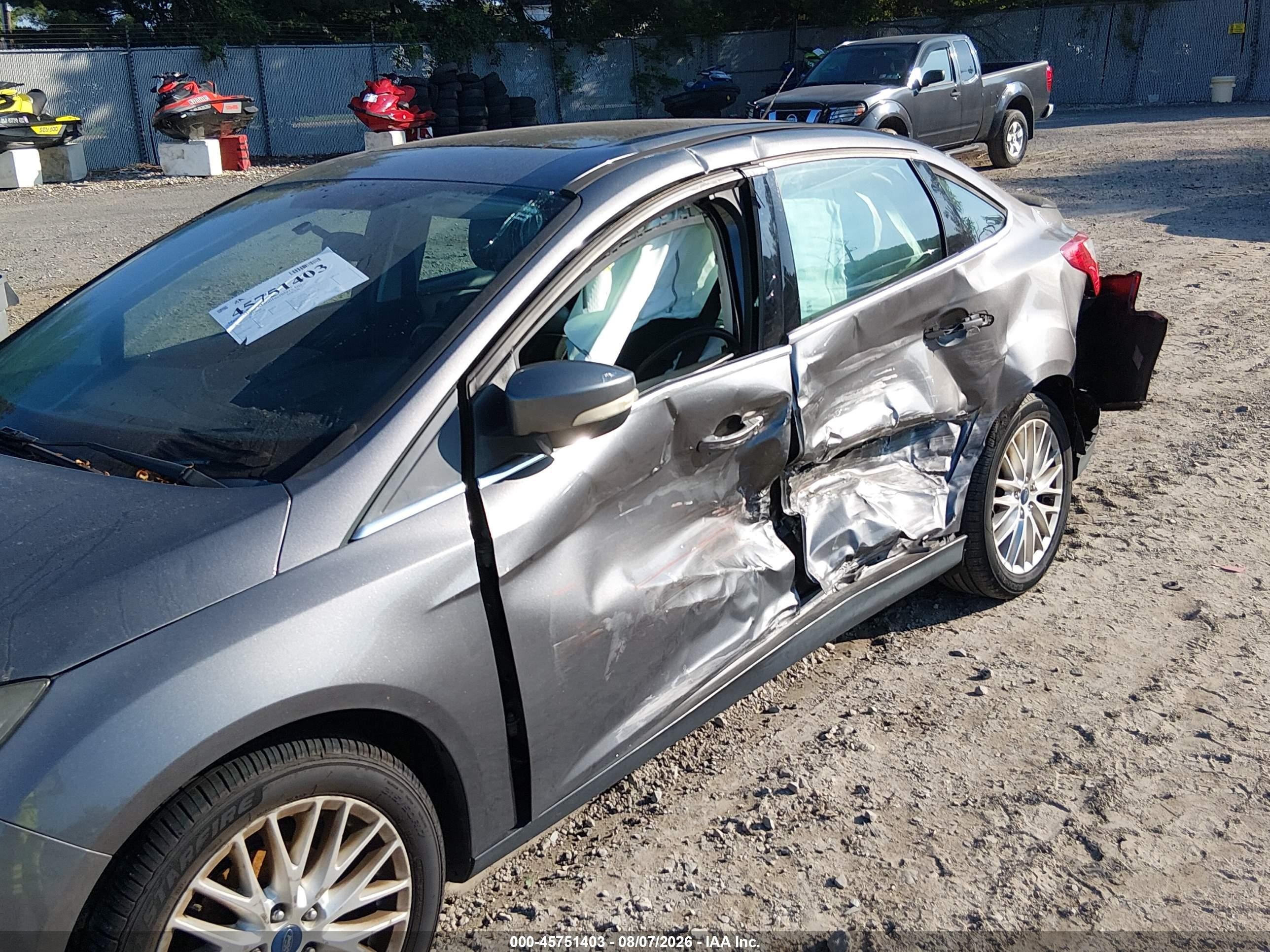 2013 Ford Focus Titanium Gray vin: 1FADP3J25DL378310