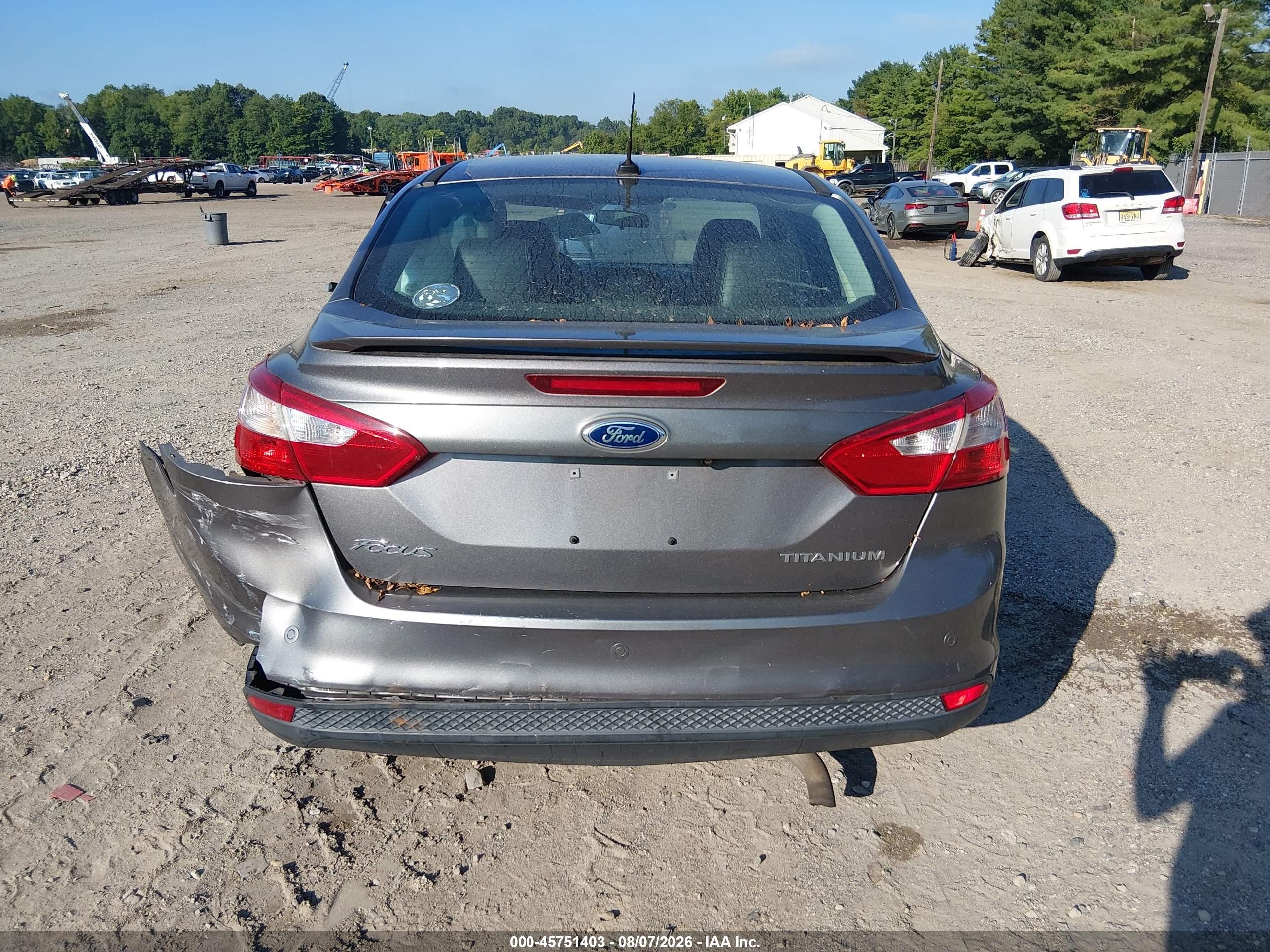 2013 Ford Focus Titanium Gray vin: 1FADP3J25DL378310