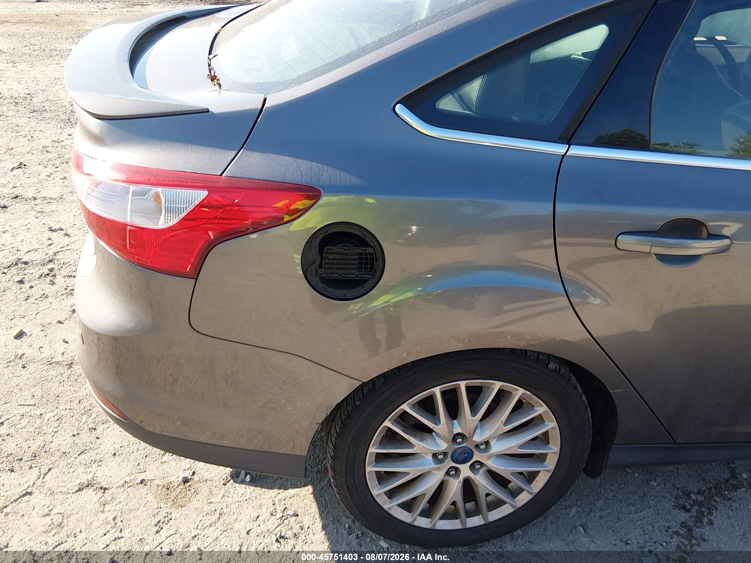2013 Ford Focus Titanium Gray vin: 1FADP3J25DL378310