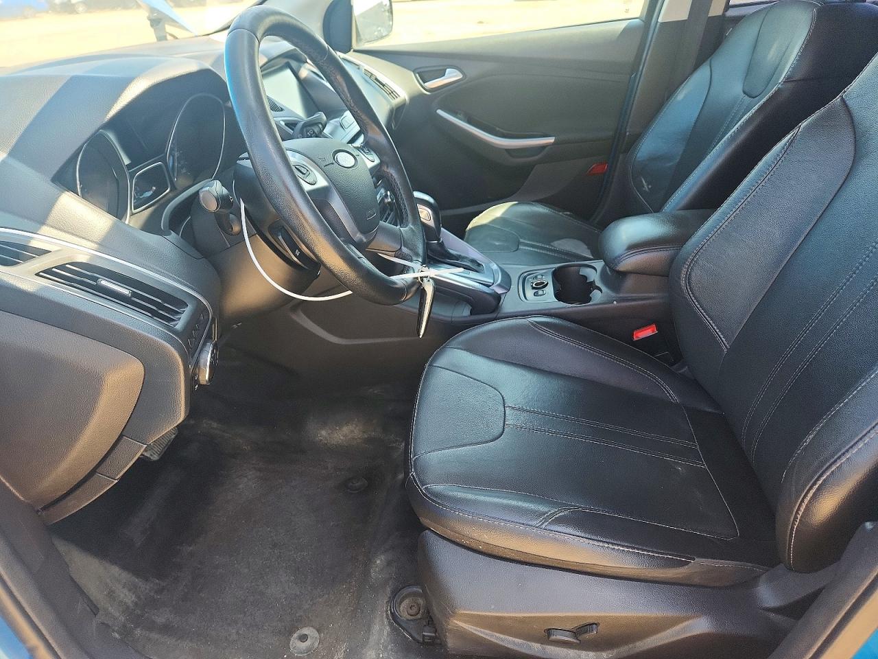 2014 Ford Focus Titanium Blue vin: 1FADP3J25EL146307