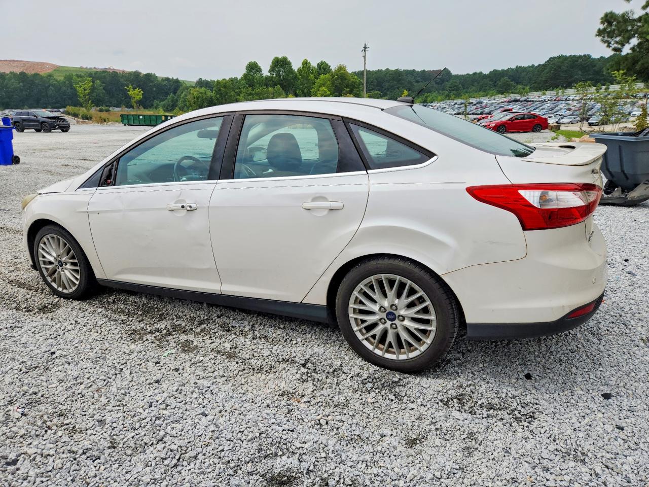 2014 Ford Focus Titanium White vin: 1FADP3J25EL297907