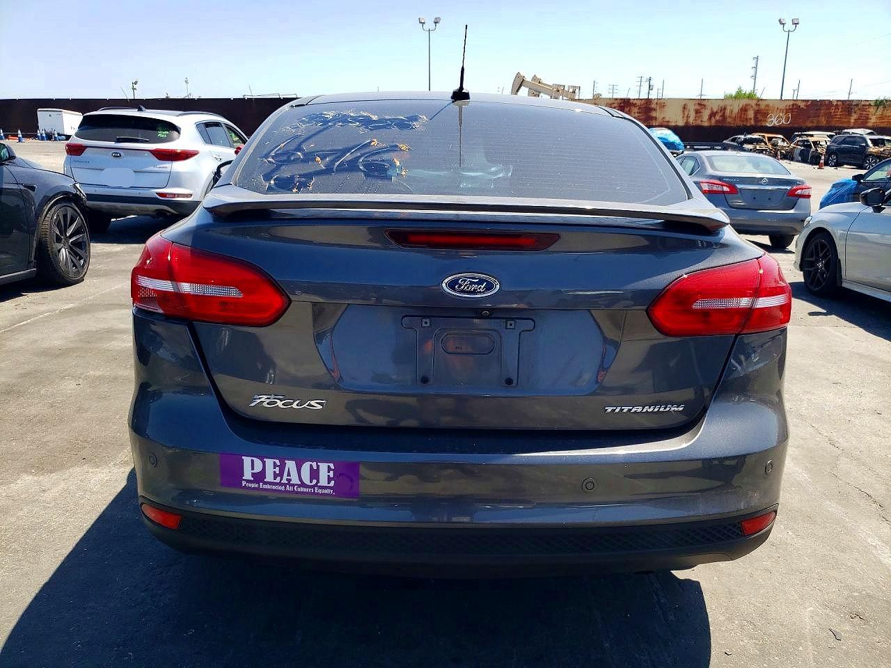 2015 Ford Focus Titanium Серый vin: 1FADP3J25FL231858